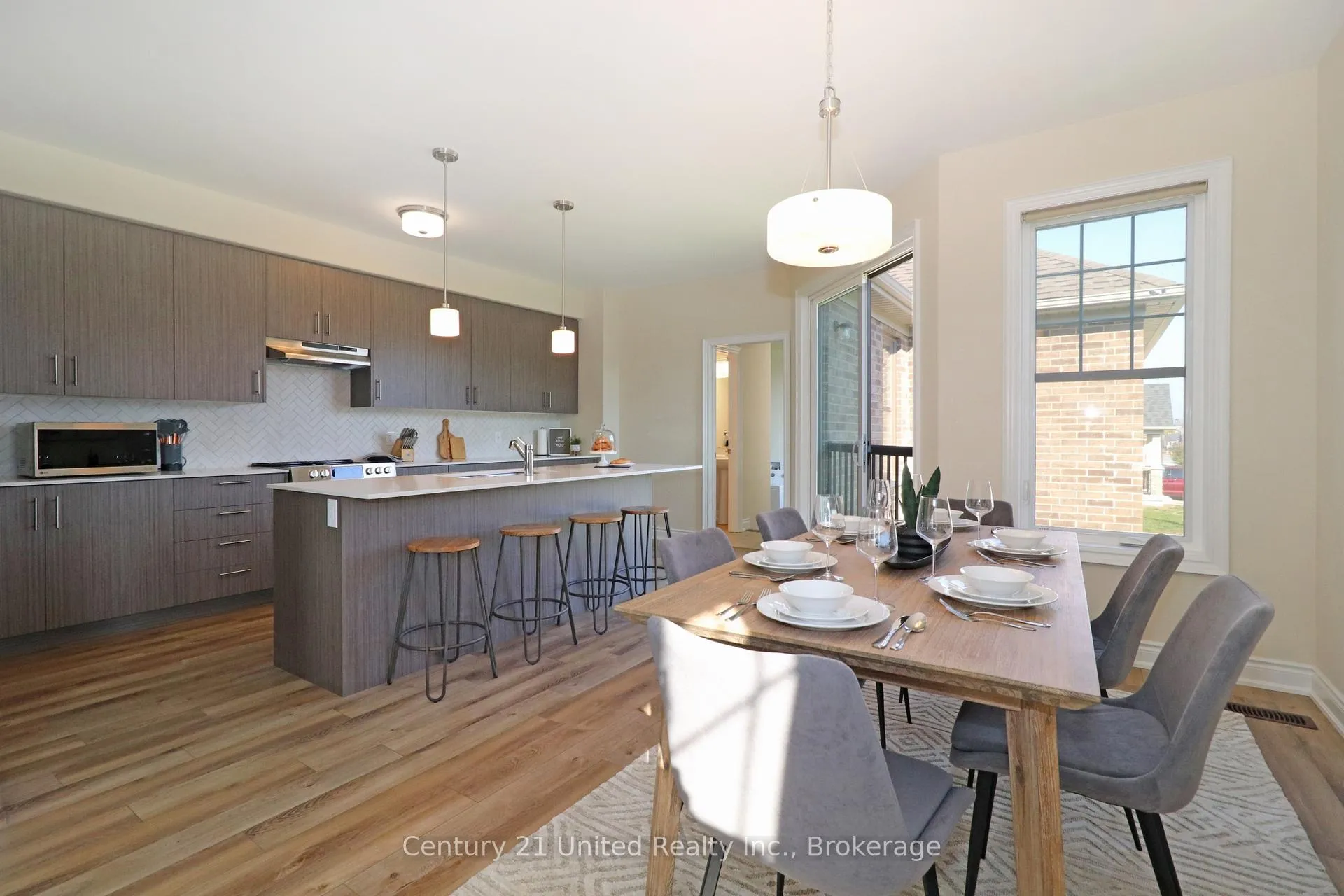 Photo 9 of 228 Rowberry Boulevard, Peterborough, Northcrest Ward 5 — HOMEH