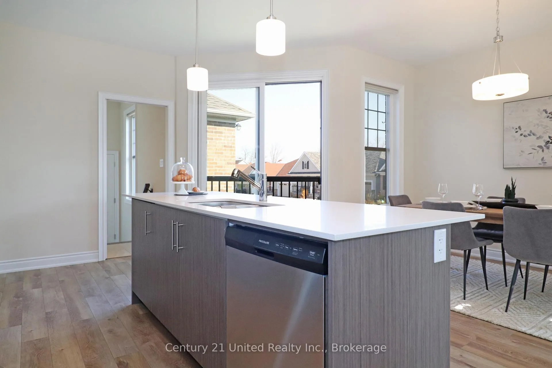 Photo 16 of 228 Rowberry Boulevard, Peterborough, Northcrest Ward 5 — HOMEH