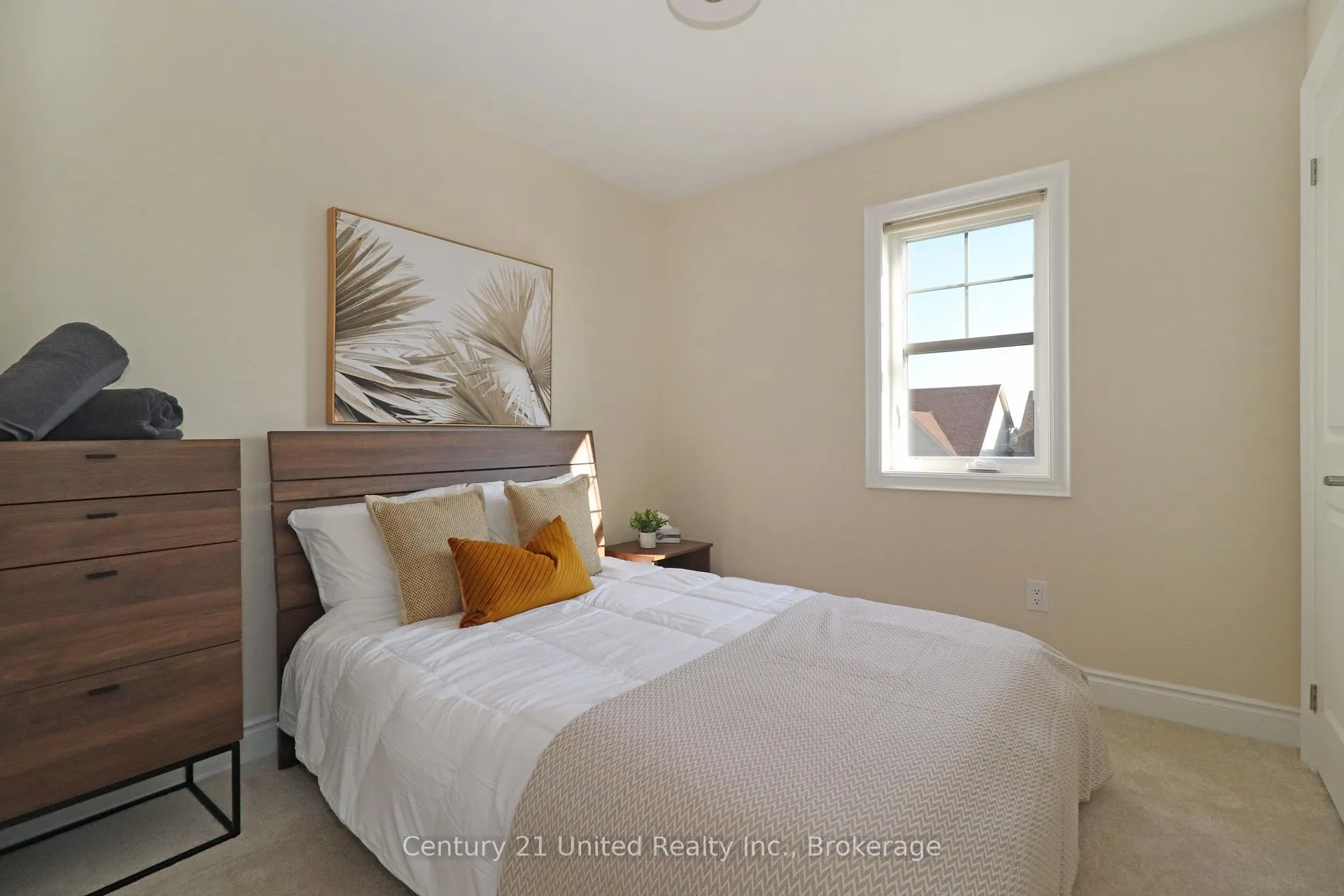 Photo 28 of 228 Rowberry Boulevard, Peterborough, Northcrest Ward 5 — HOMEH