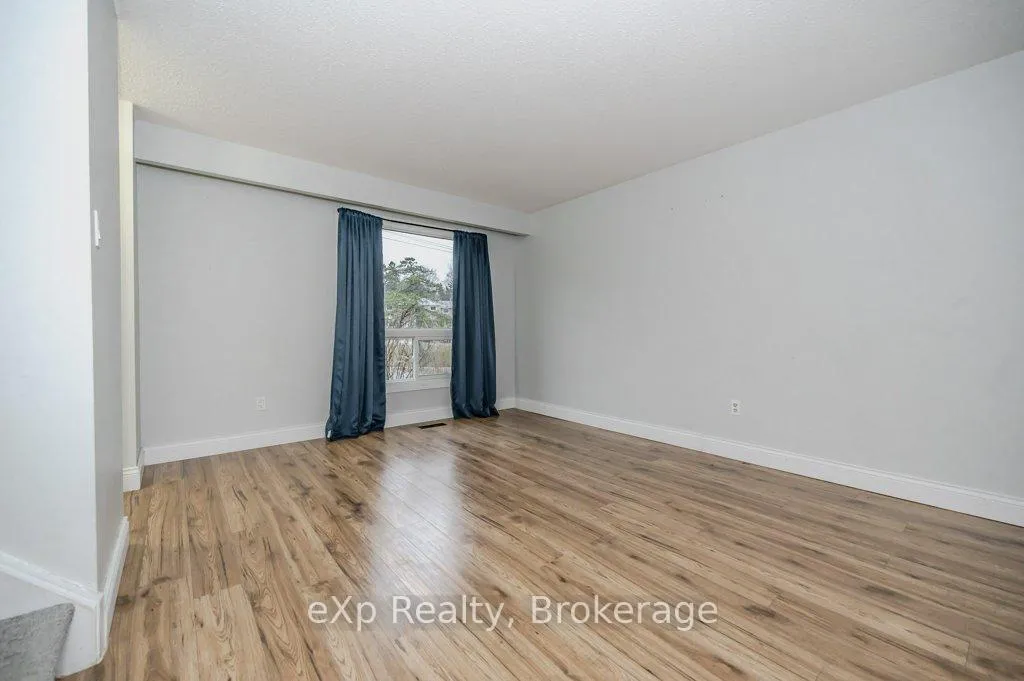 Photo 10 of Unit 2, 165 Green Valley Drive, Kitchener, Pioneer Park — HOMEH
