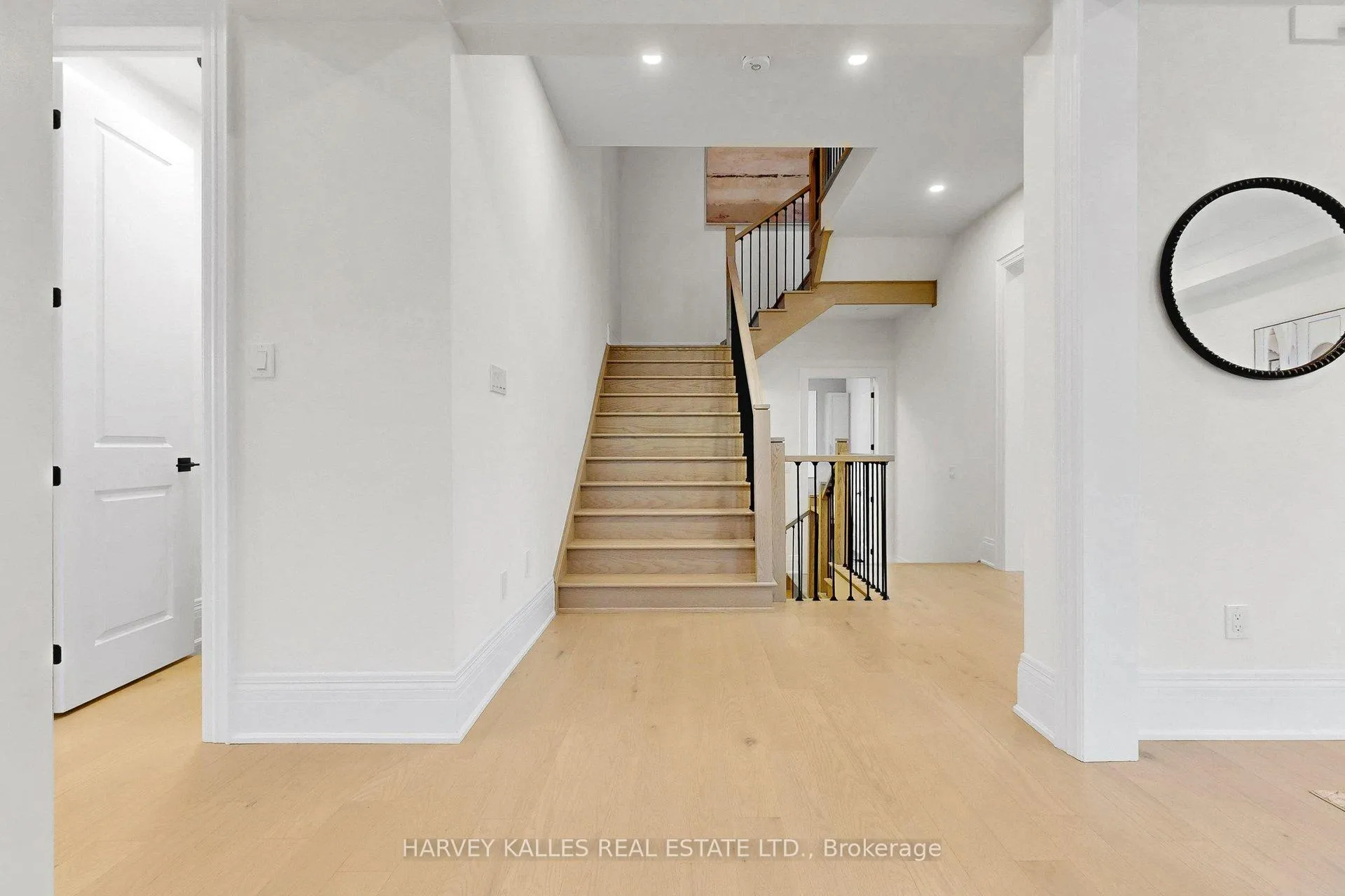 Photo 1 of 107 Winthrop Crescent, Vaughan, Vellore Village — HOMEH