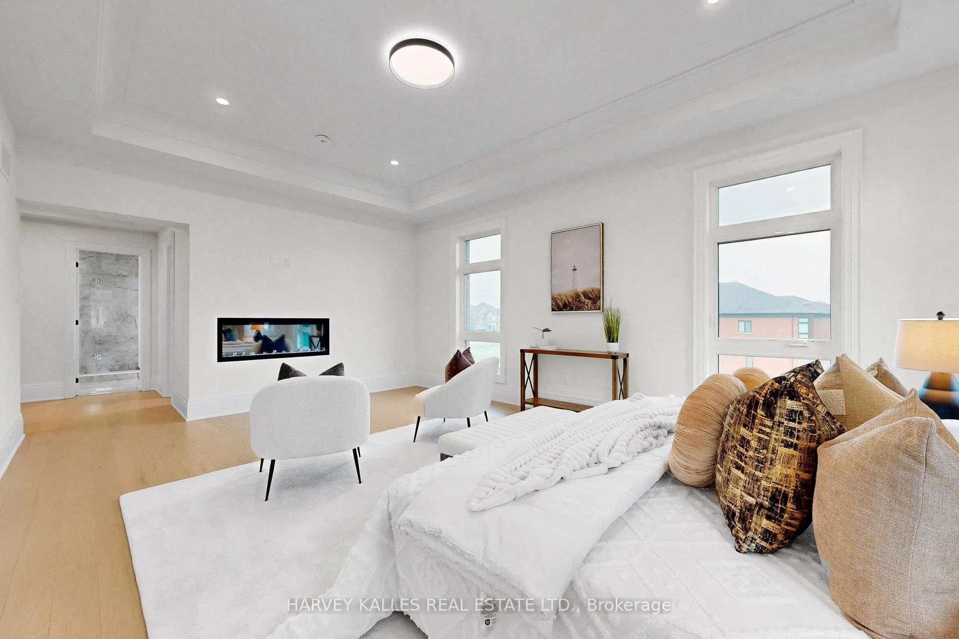 Photo 15 of 107 Winthrop Crescent, Vaughan, Vellore Village — HOMEH