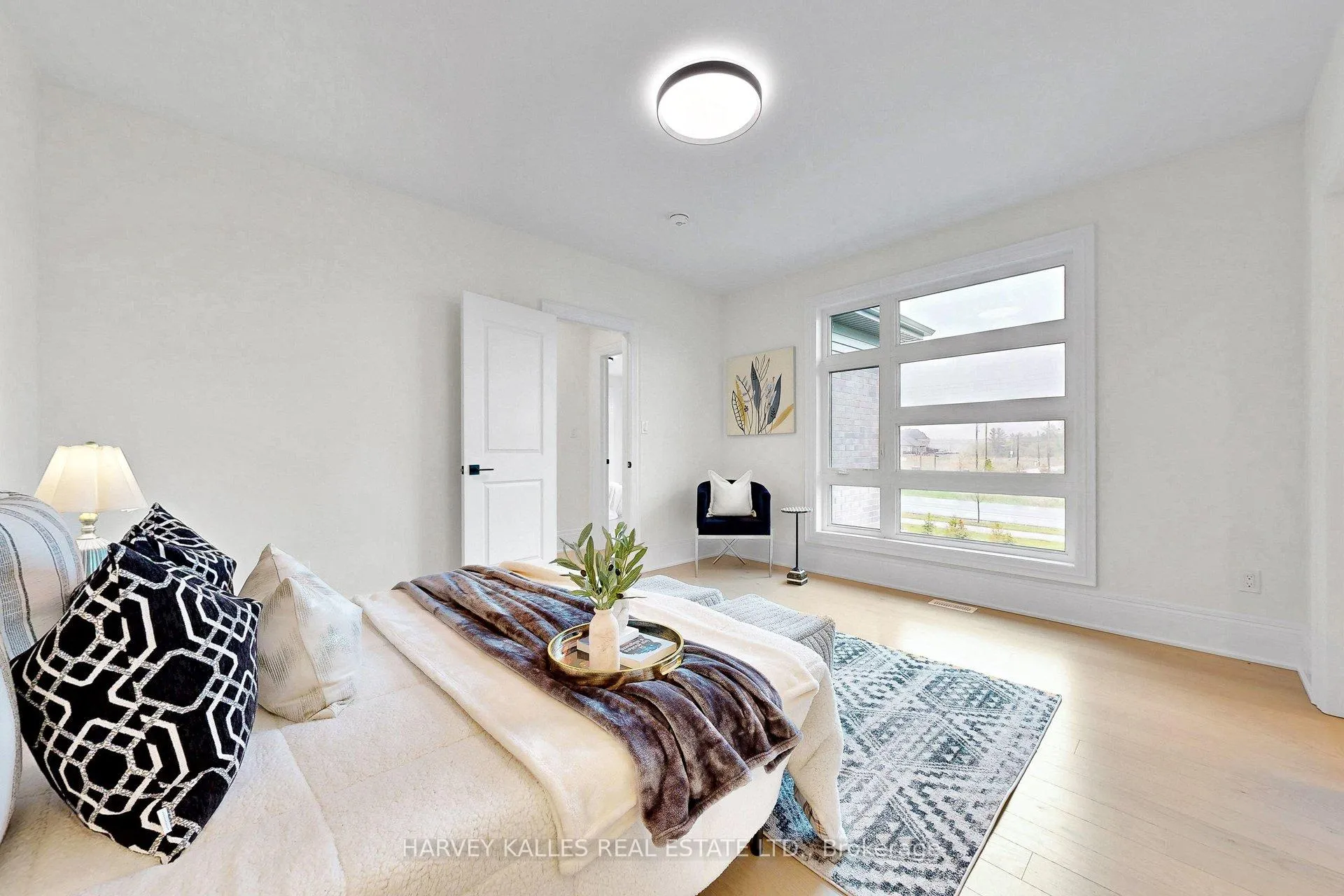 Photo 40 of 107 Winthrop Crescent, Vaughan, Vellore Village — HOMEH