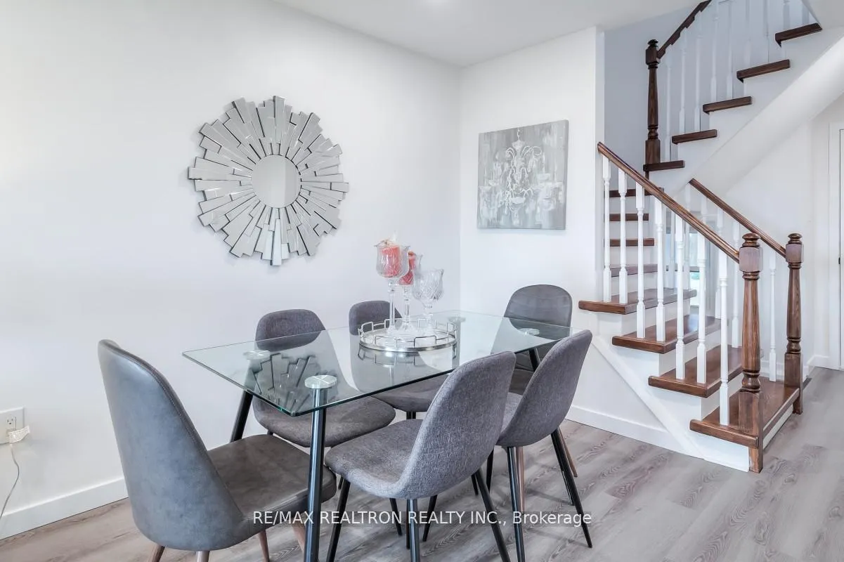 Photo 12 of 35 Miley Drive, Markham, Markville — HOMEH