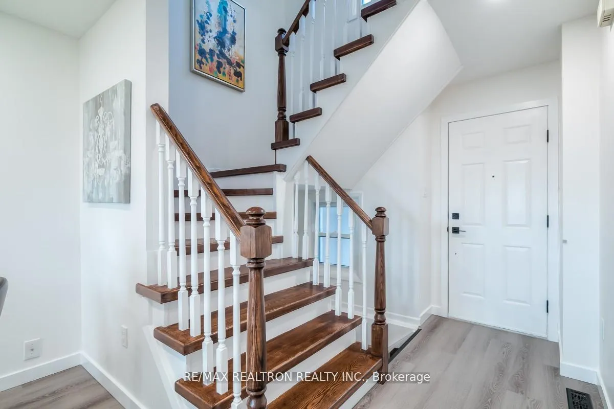 Photo 22 of 35 Miley Drive, Markham, Markville — HOMEH