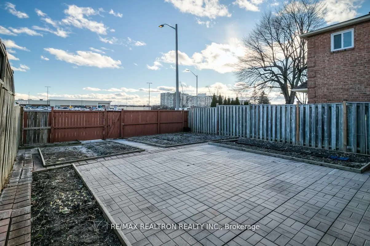 Photo 39 of 35 Miley Drive, Markham, Markville — HOMEH