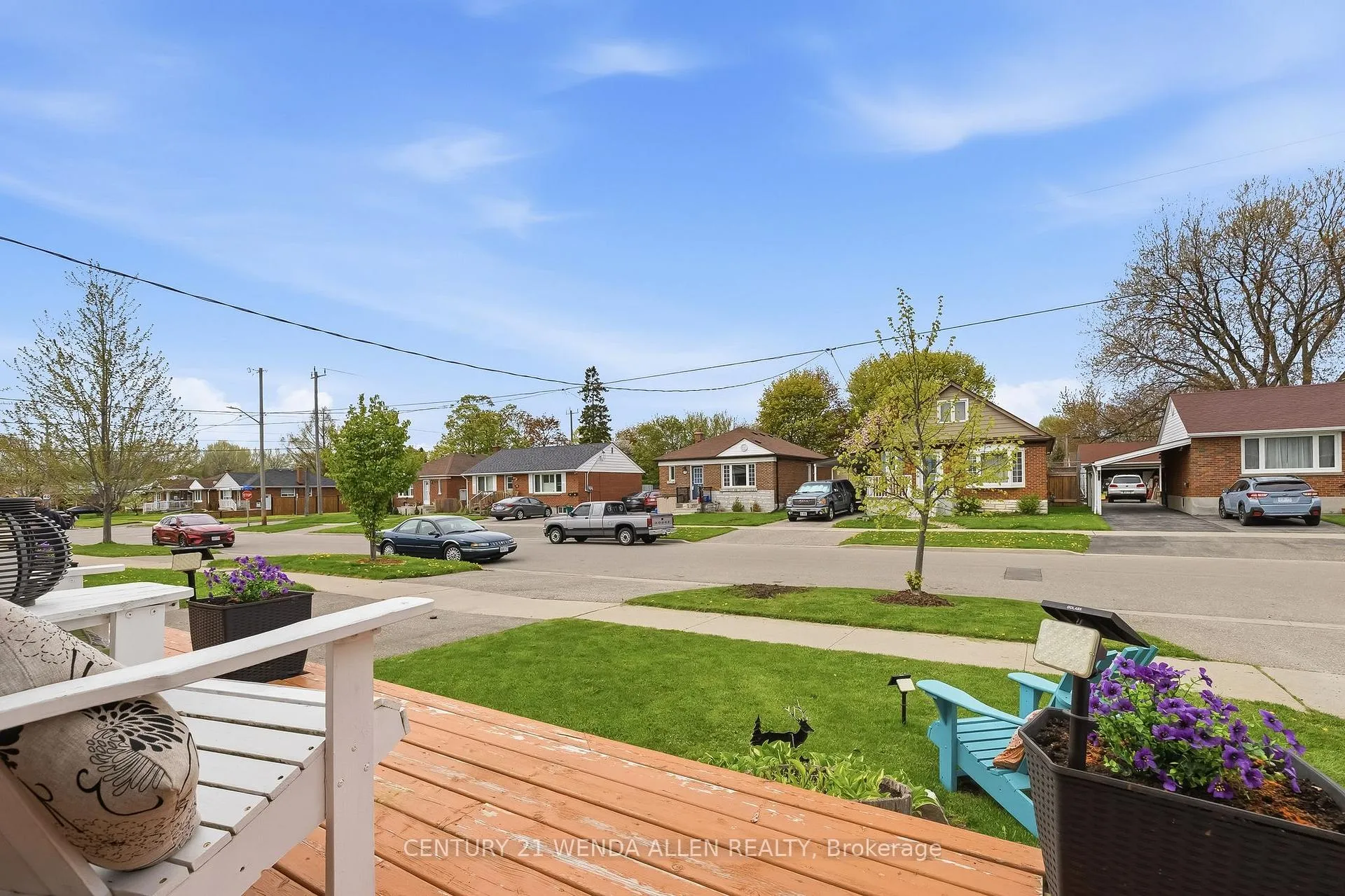 Photo 2 of 325 Highland Avenue, Oshawa, Central — HOMEH