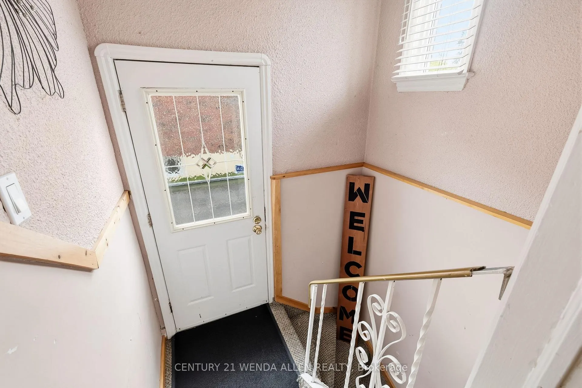 Photo 13 of 325 Highland Avenue, Oshawa, Central — HOMEH