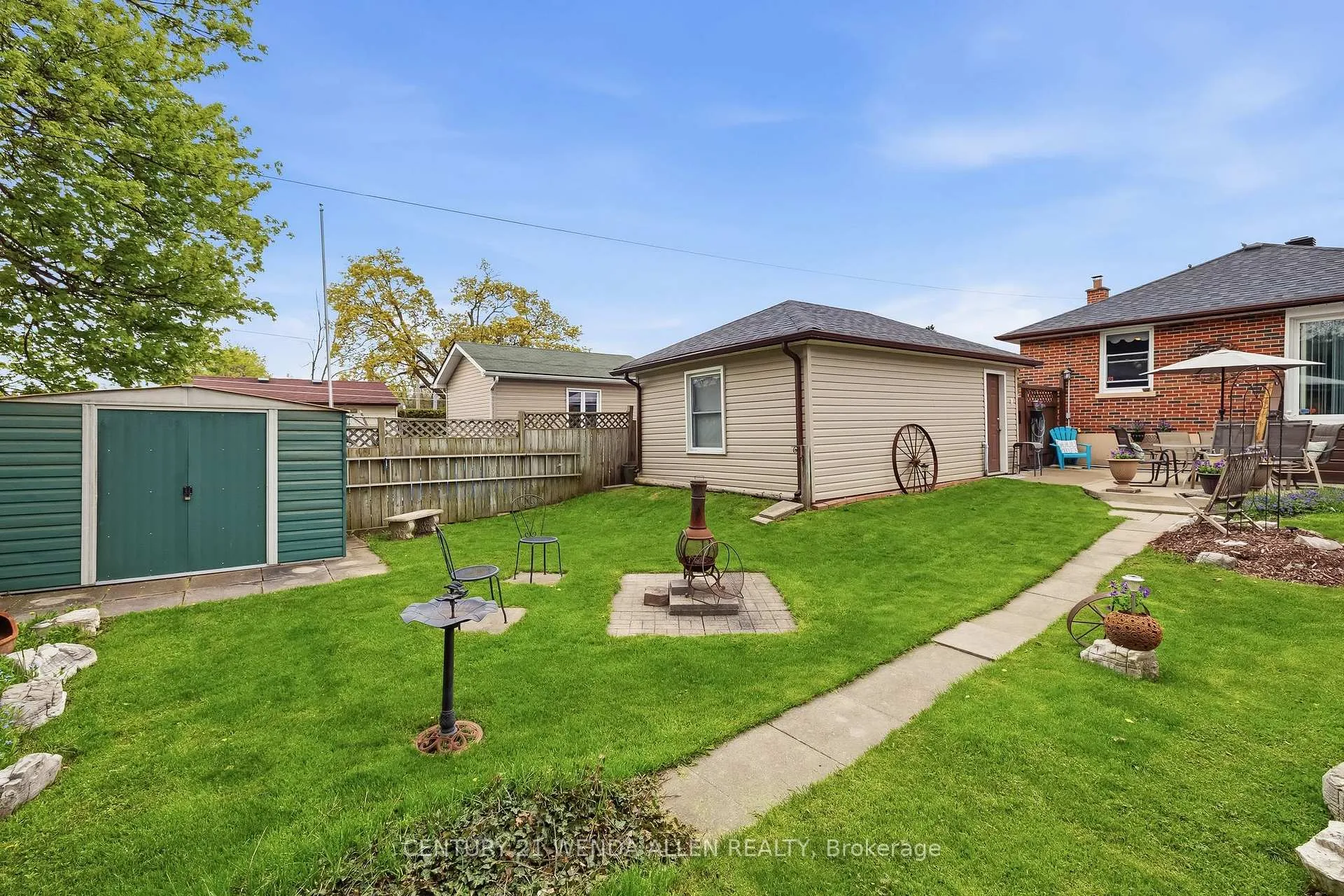 Photo 26 of 325 Highland Avenue, Oshawa, Central — HOMEH