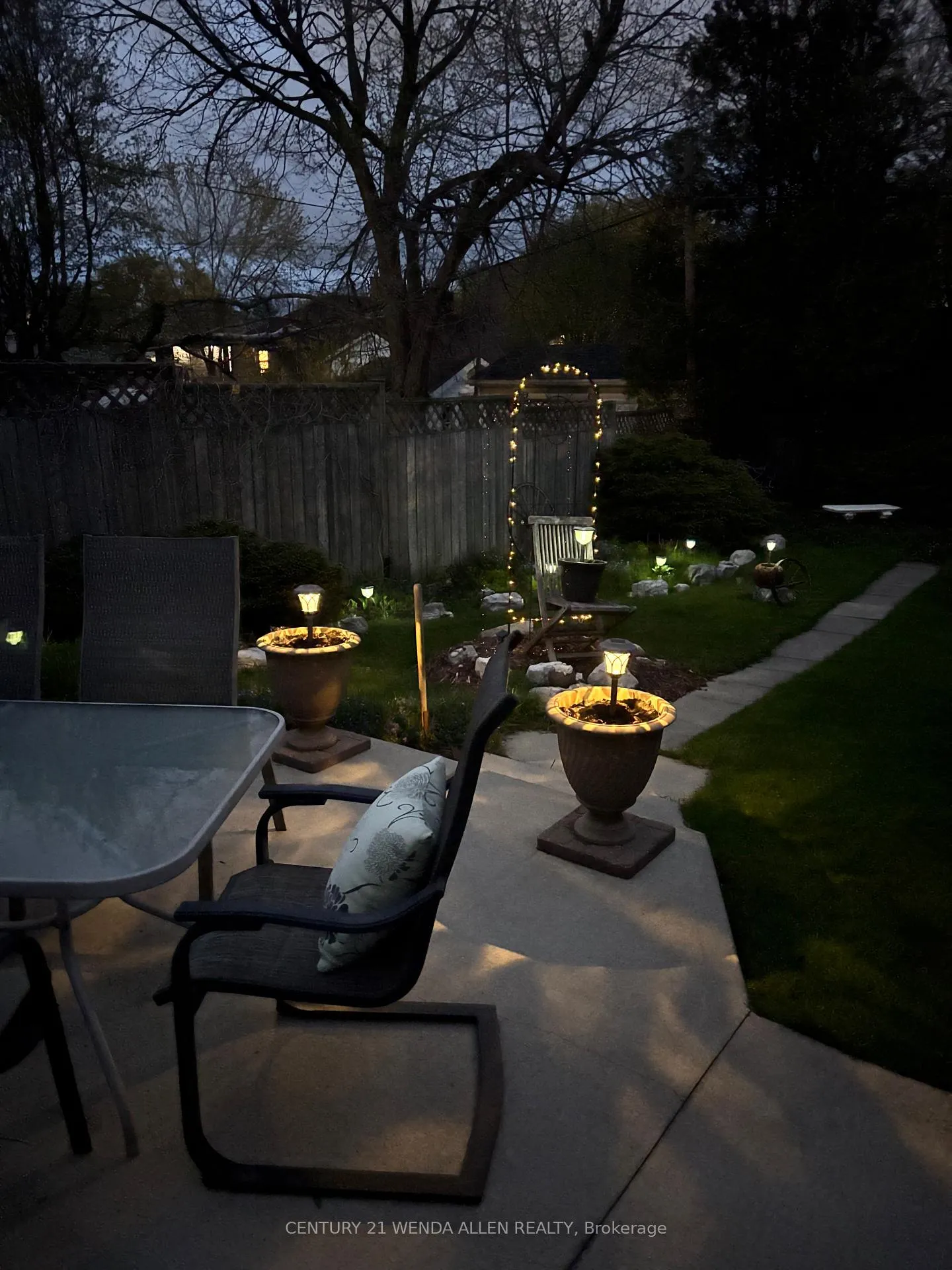Photo 33 of 325 Highland Avenue, Oshawa, Central — HOMEH