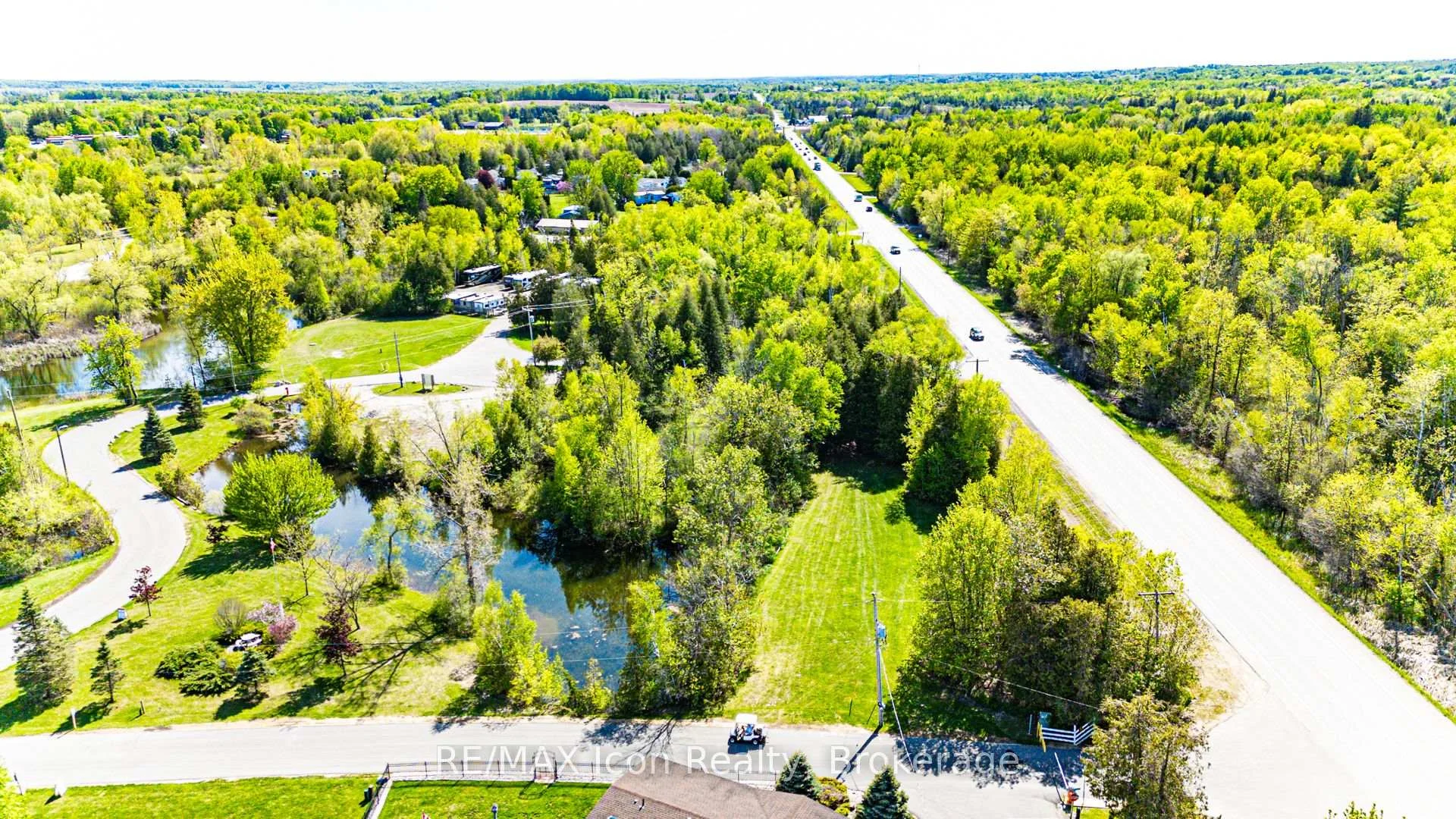 Photo 6 of 11 Hemlock Crescent, Puslinch, Rural Puslinch East — HOMEH