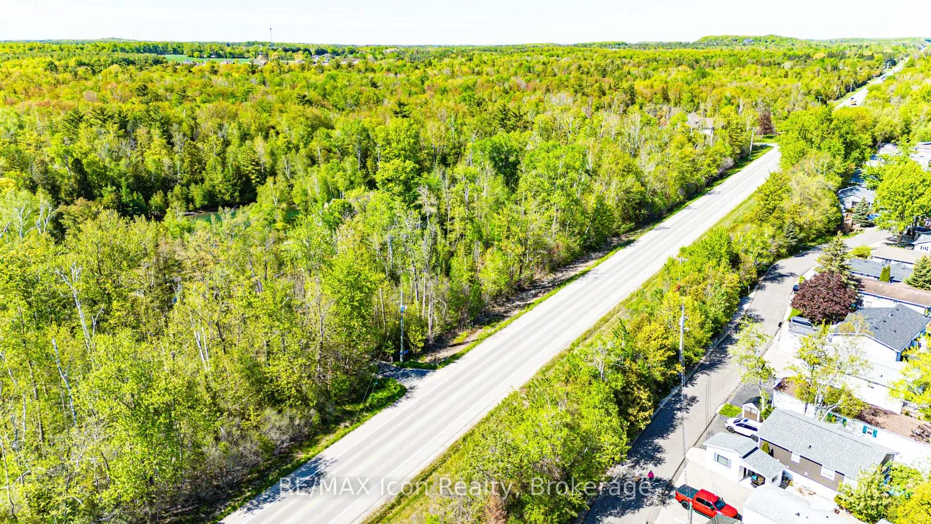 Photo 10 of 11 Hemlock Crescent, Puslinch, Rural Puslinch East — HOMEH