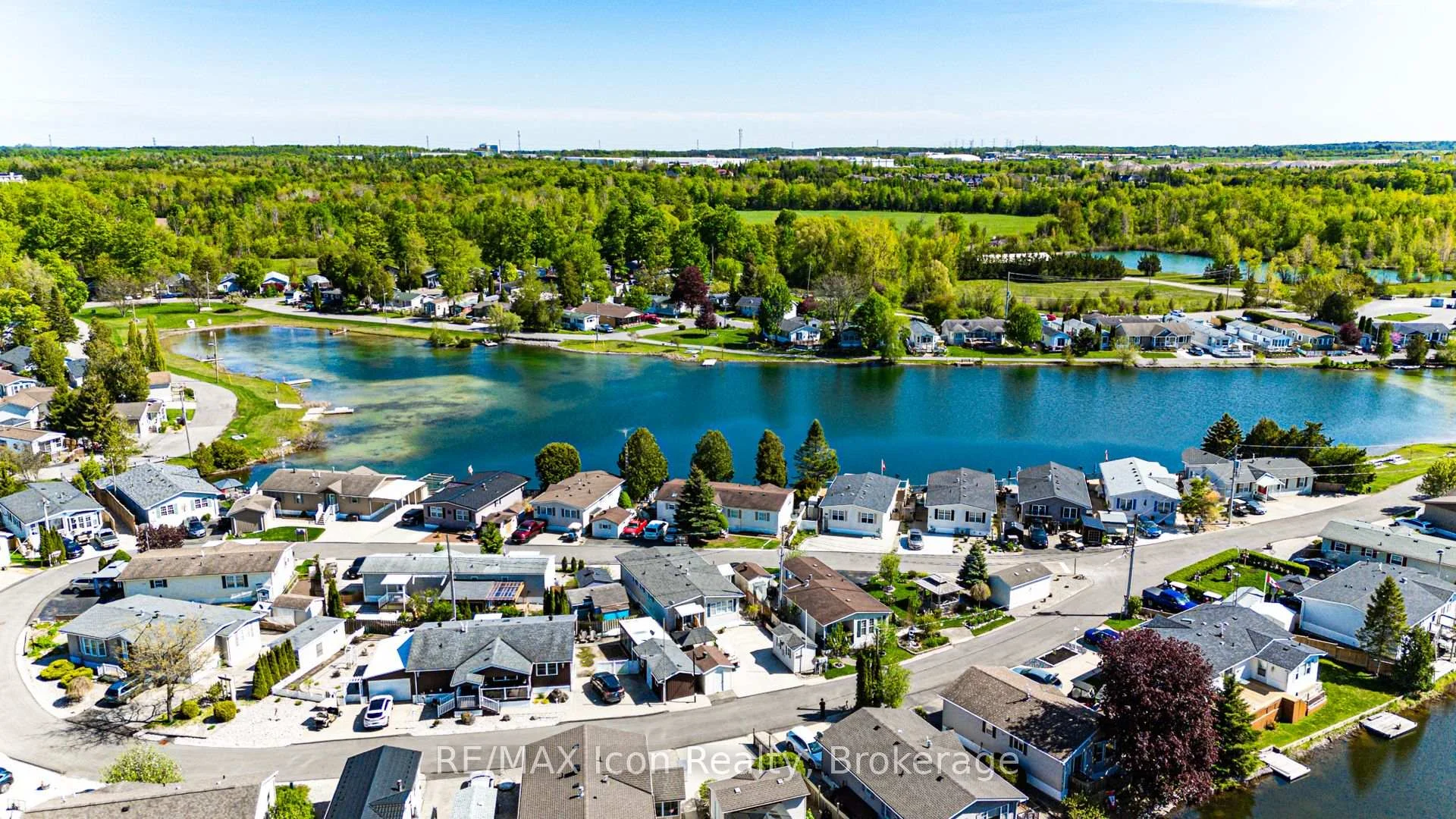 Photo 15 of 11 Hemlock Crescent, Puslinch, Rural Puslinch East — HOMEH