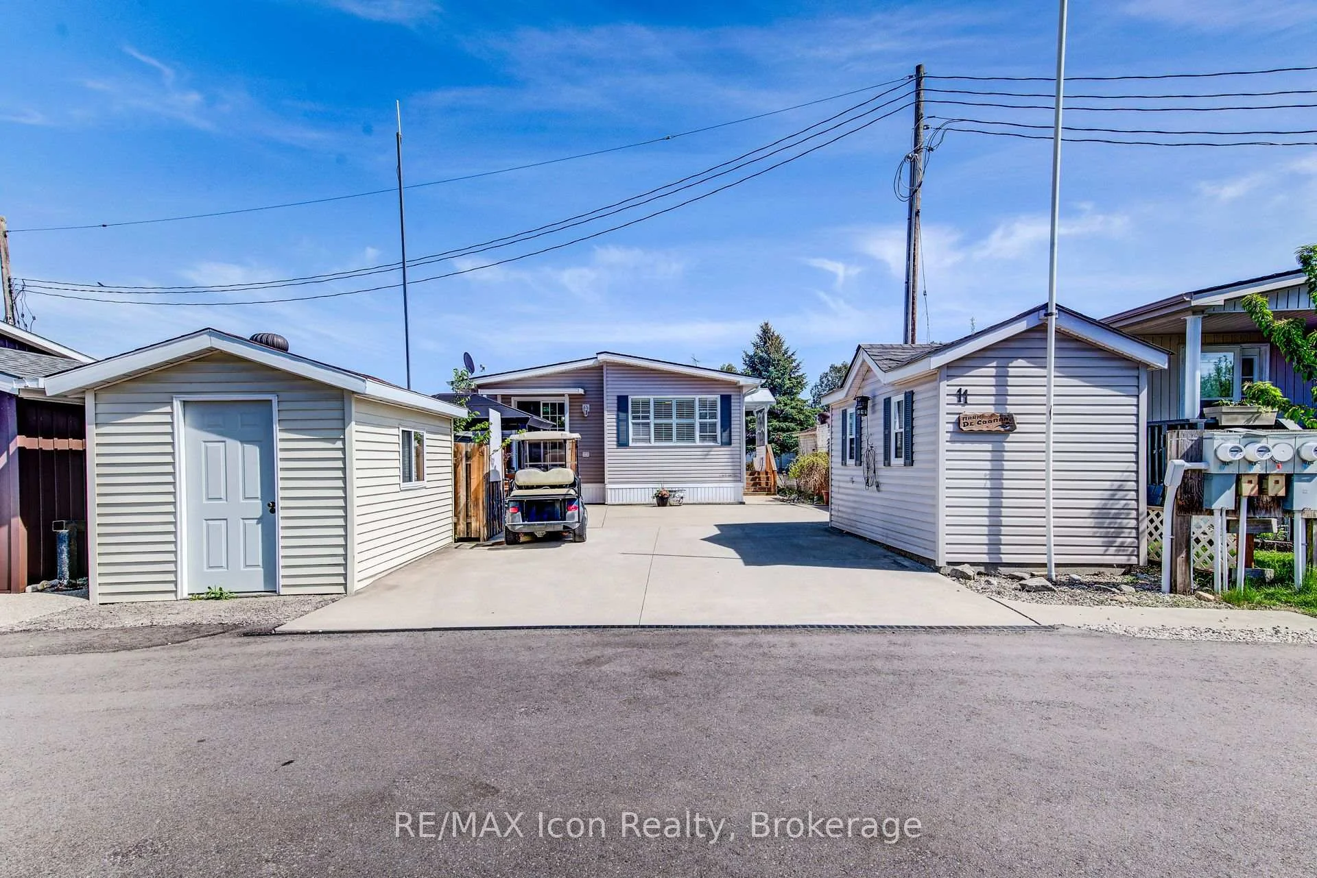 Photo 44 of 11 Hemlock Crescent, Puslinch, Rural Puslinch East — HOMEH