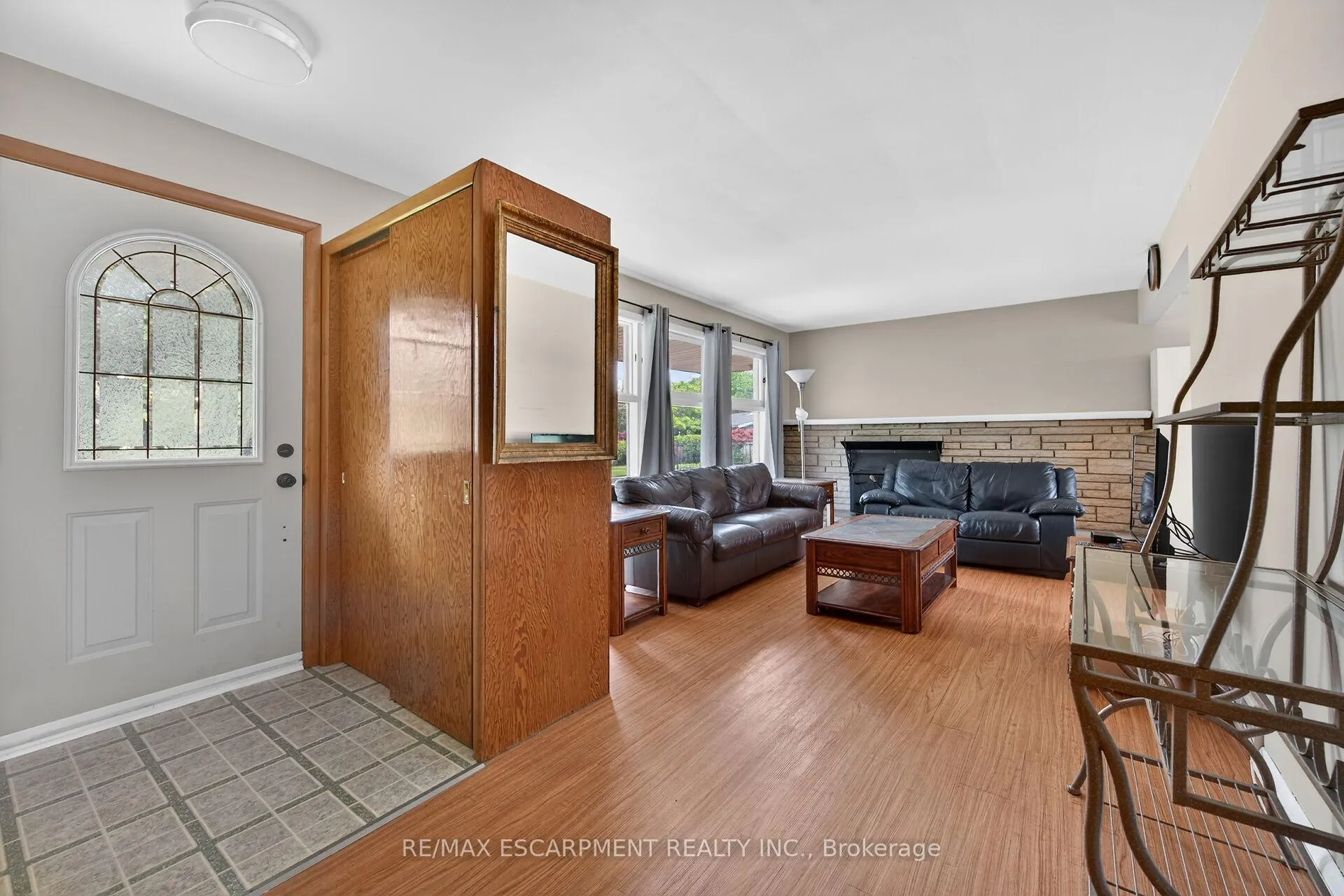 Photo 22 of 31 Larchwood Drive, St. Catharines, Glendale/Glenridge — HOMEH