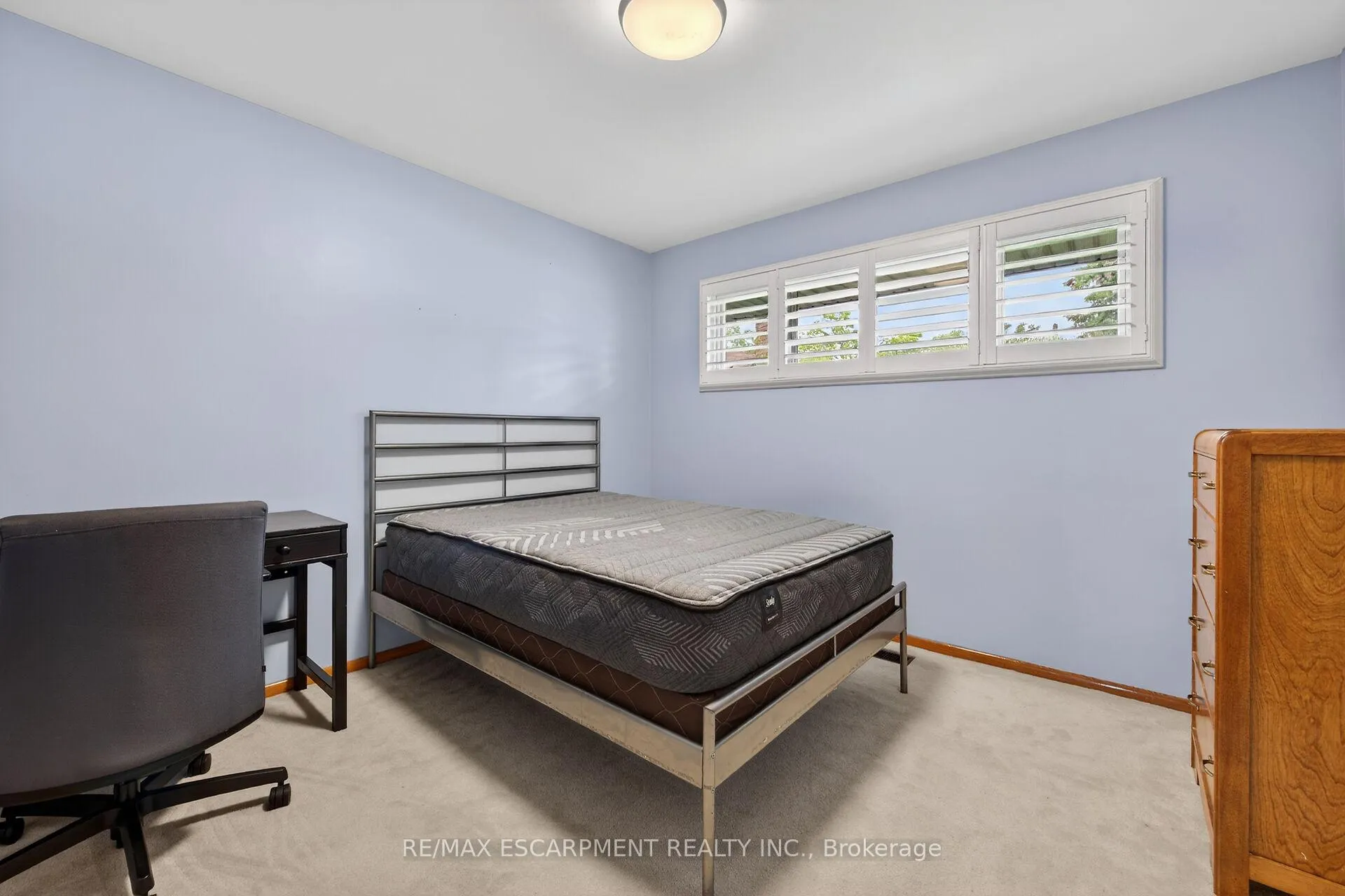 Photo 25 of 31 Larchwood Drive, St. Catharines, Glendale/Glenridge — HOMEH