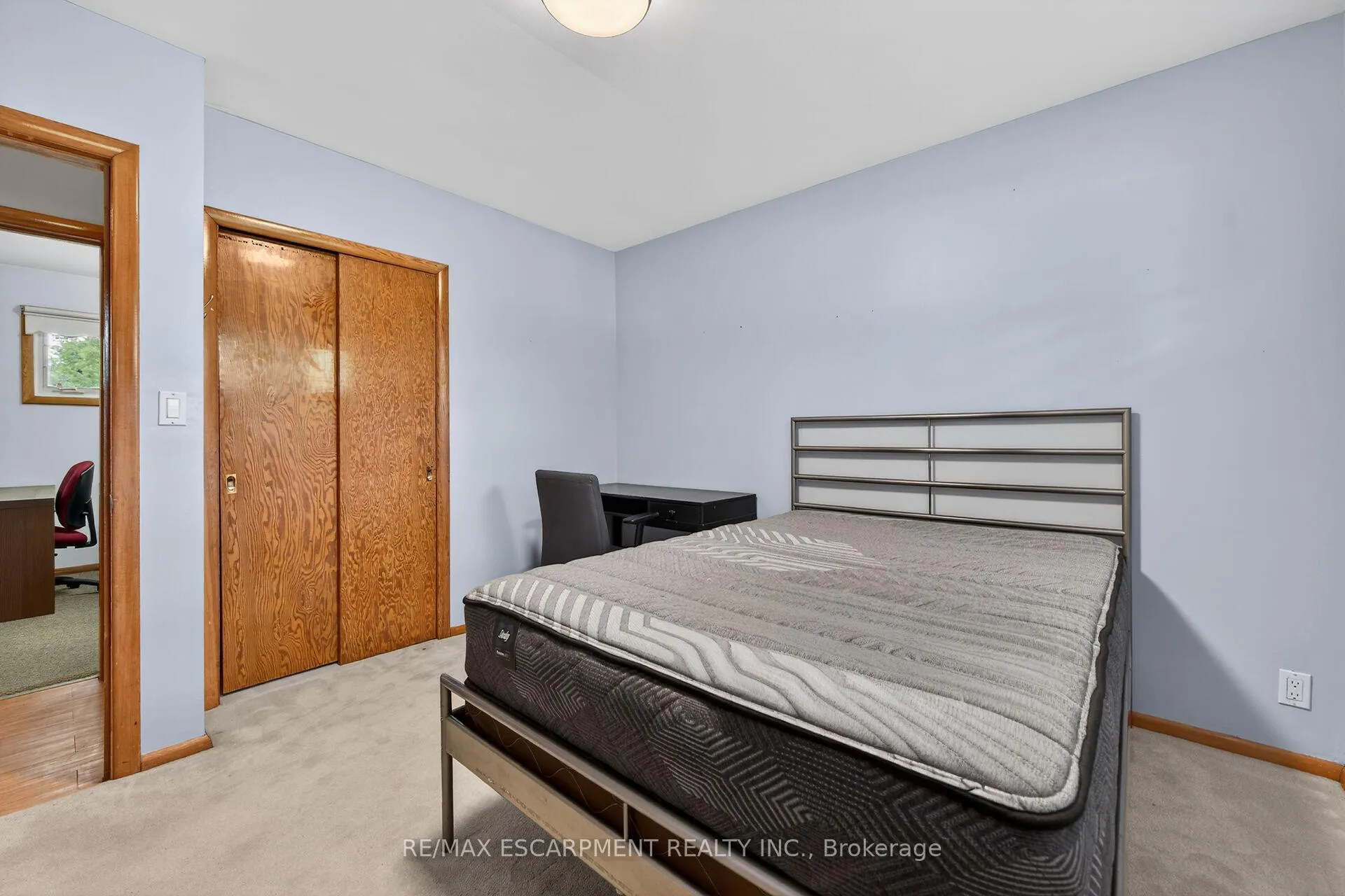 Photo 26 of 31 Larchwood Drive, St. Catharines, Glendale/Glenridge — HOMEH