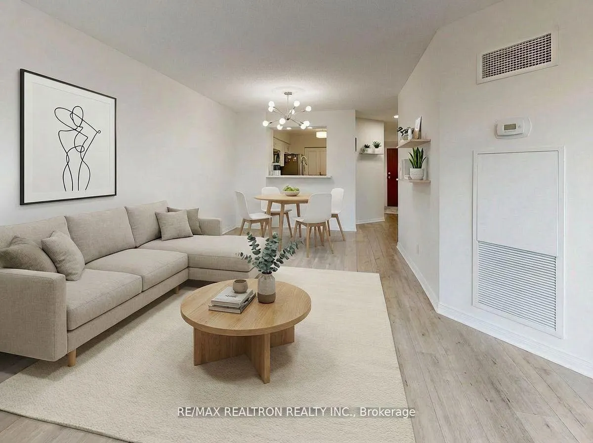 Photo 5 of Unit 406, 120 Promenade Circle, Vaughan, Brownridge — HOMEH