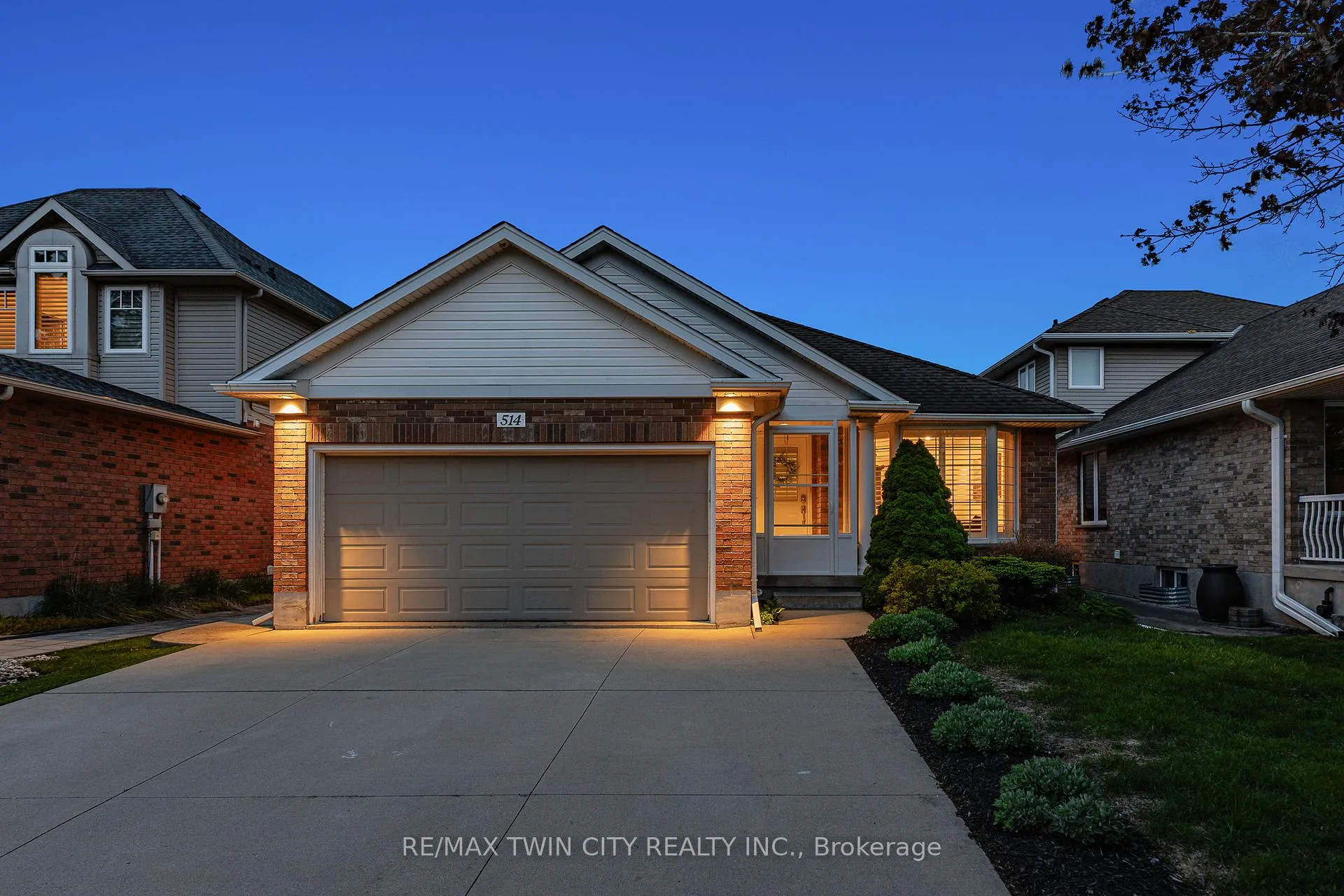 Photo 2 of 514 Brentcliffe Drive, Waterloo — HOMEH