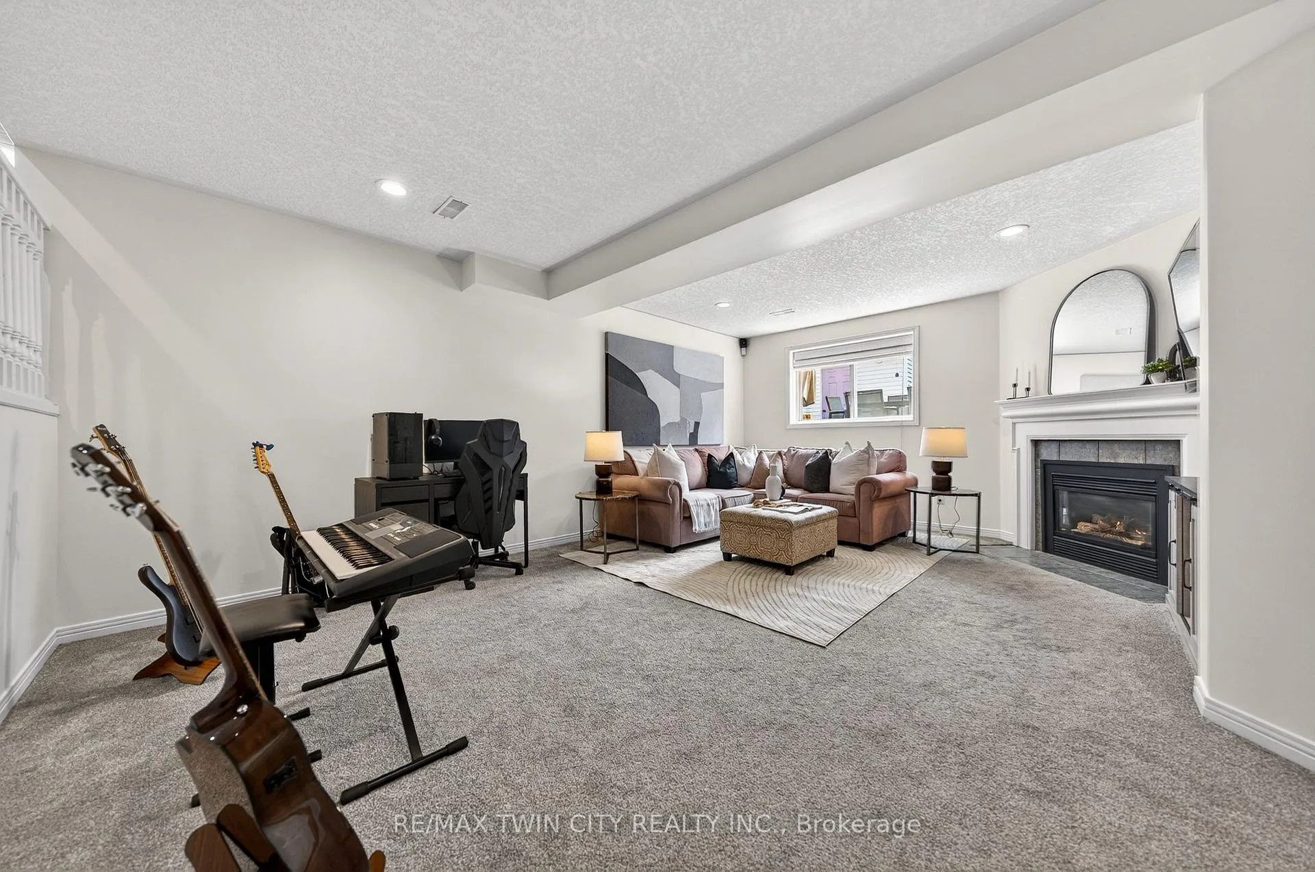 Photo 20 of 514 Brentcliffe Drive, Waterloo — HOMEH