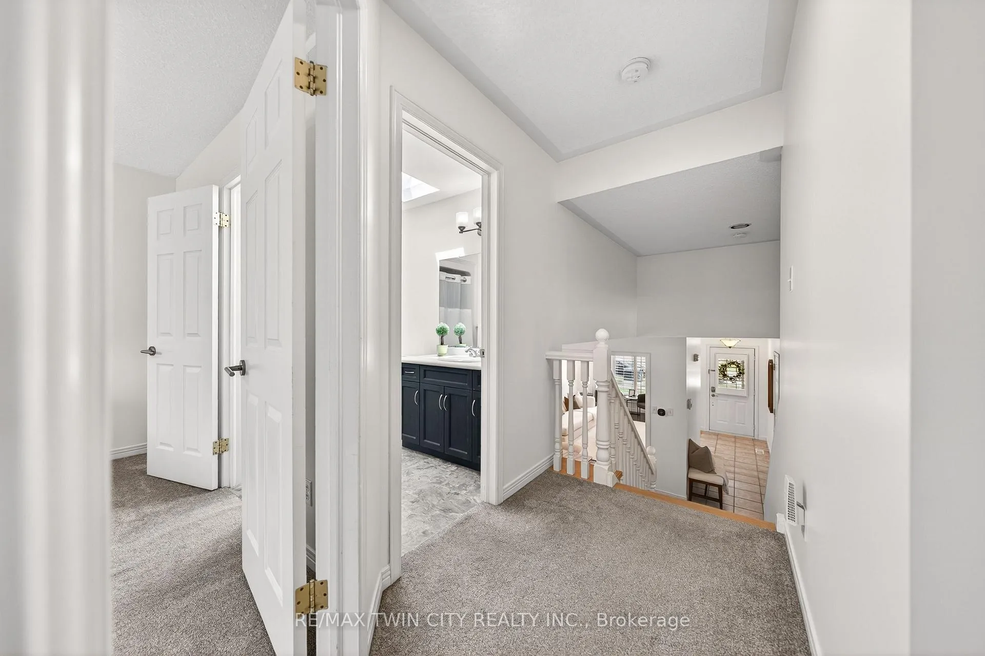 Photo 28 of 514 Brentcliffe Drive, Waterloo — HOMEH