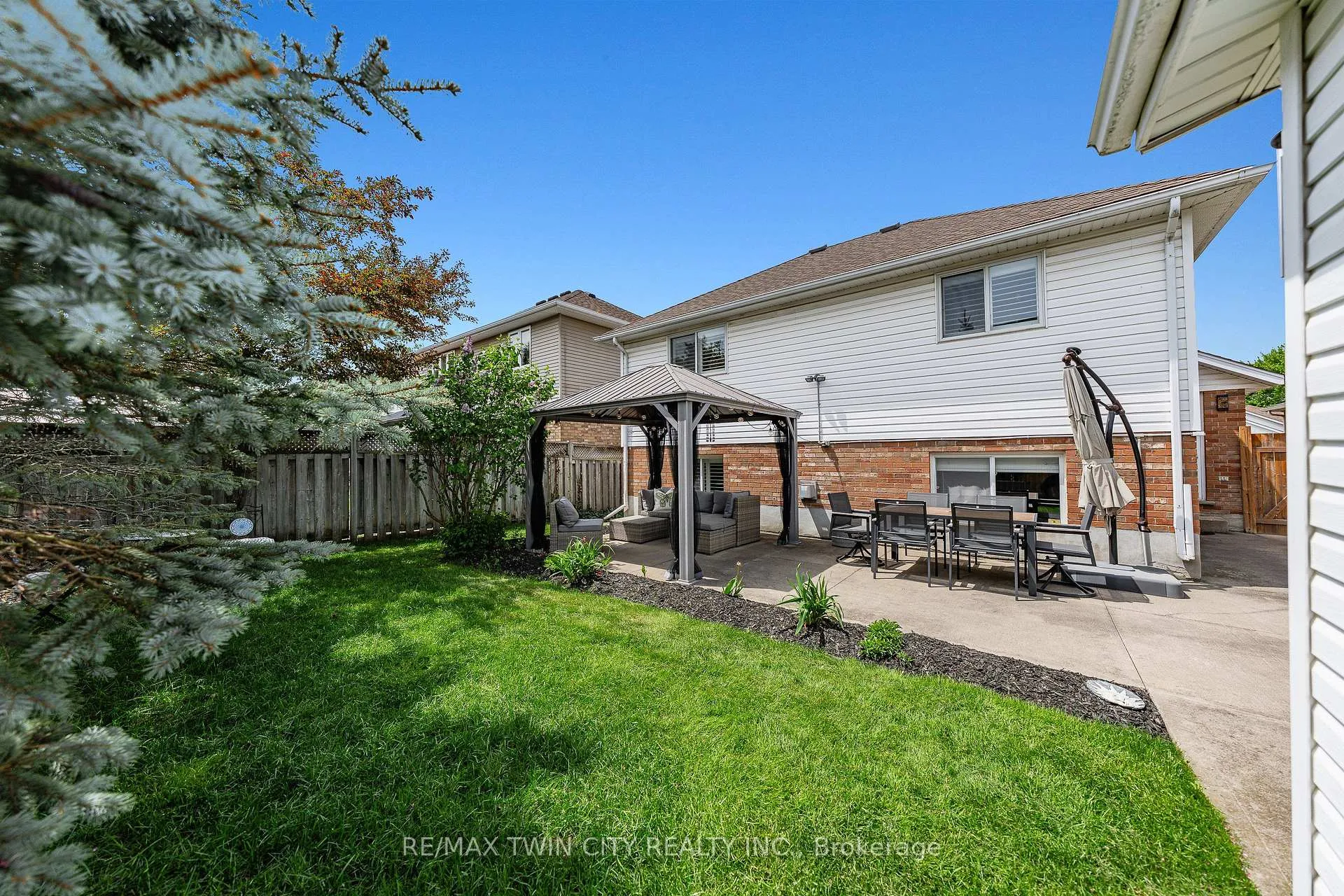 Photo 42 of 514 Brentcliffe Drive, Waterloo — HOMEH