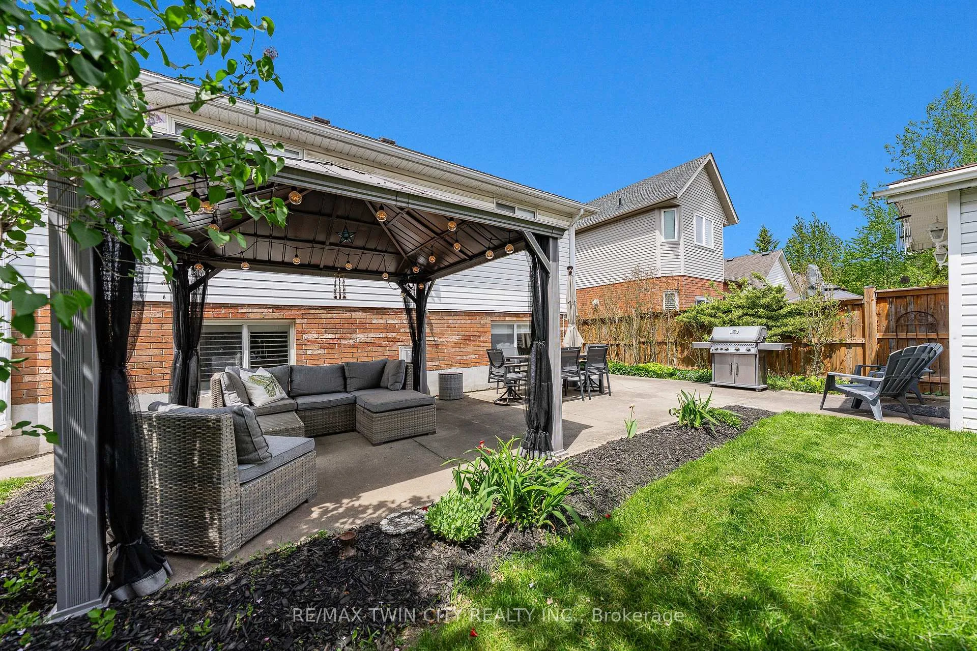 Photo 45 of 514 Brentcliffe Drive, Waterloo — HOMEH
