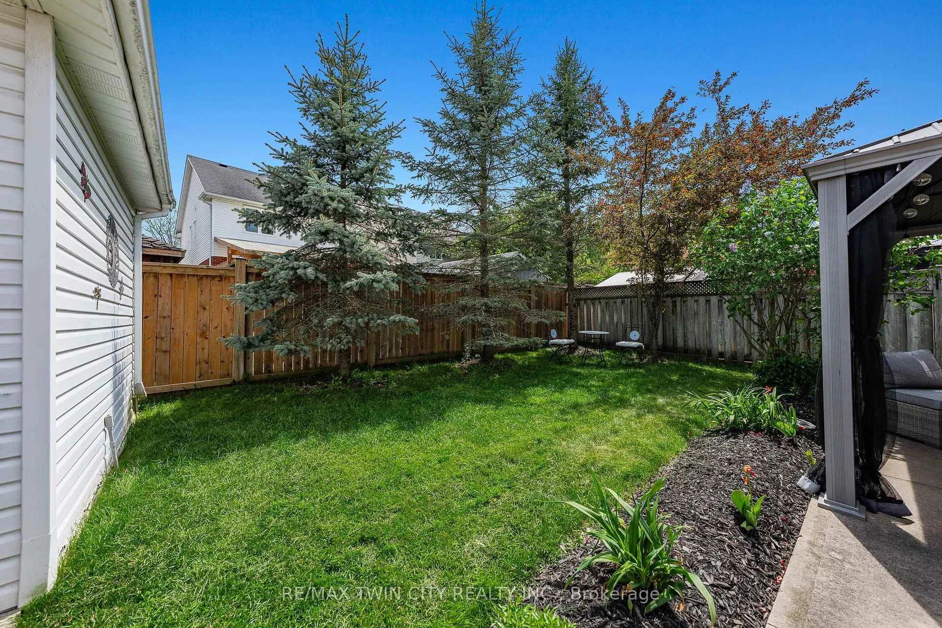Photo 47 of 514 Brentcliffe Drive, Waterloo — HOMEH