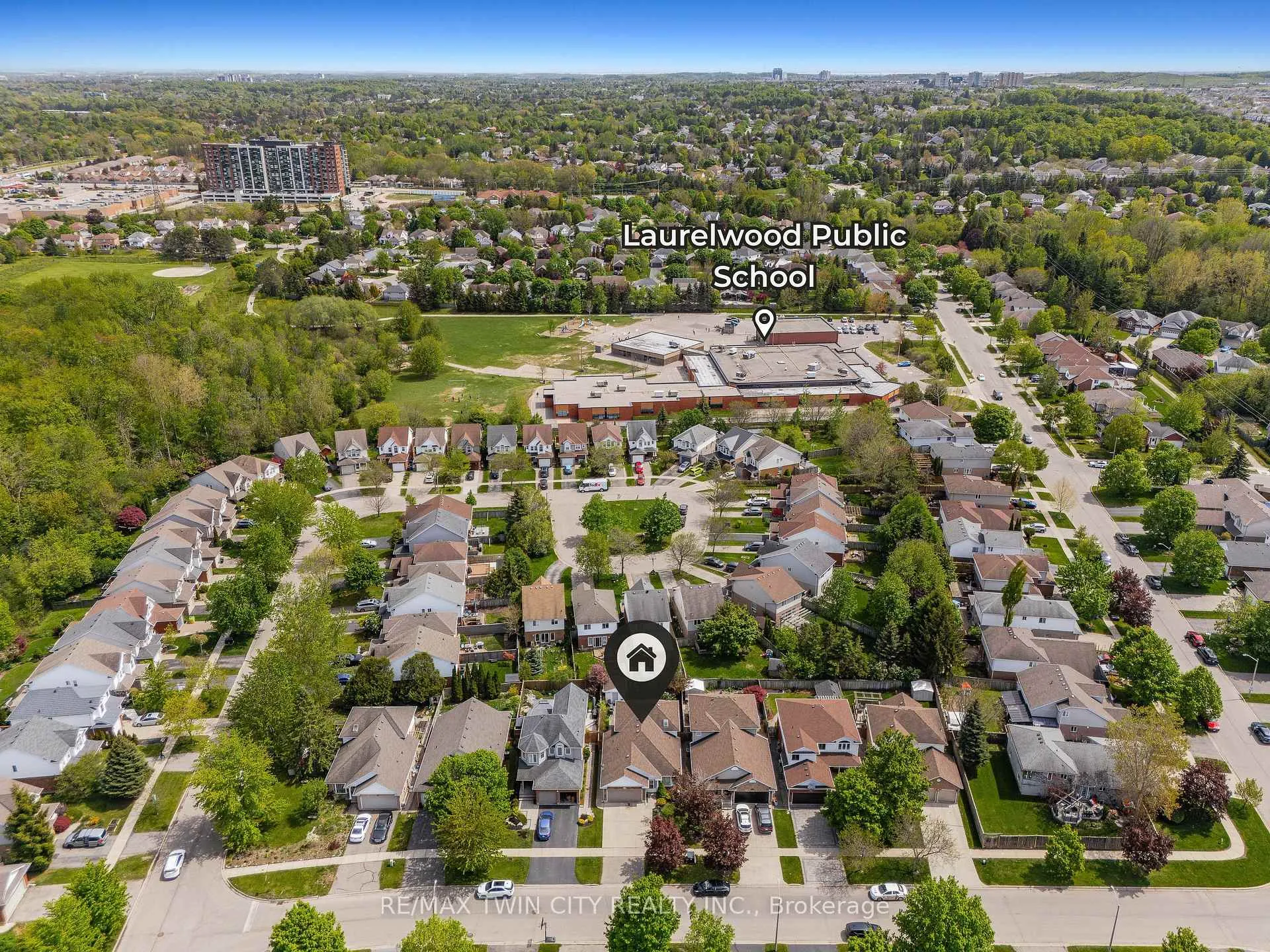 Photo 48 of 514 Brentcliffe Drive, Waterloo — HOMEH
