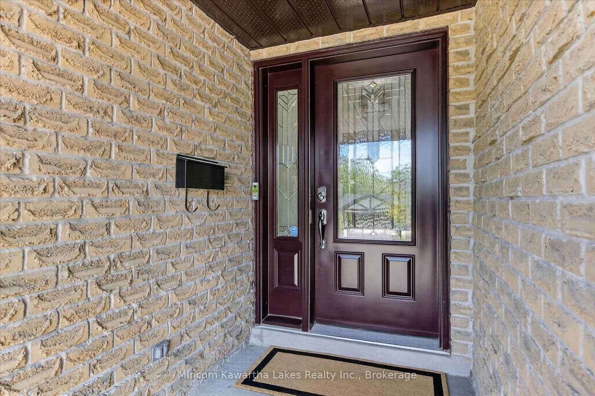 Photo 6 of 1071 Danita Boulevard, Peterborough, Monaghan Ward 2 — HOMEH