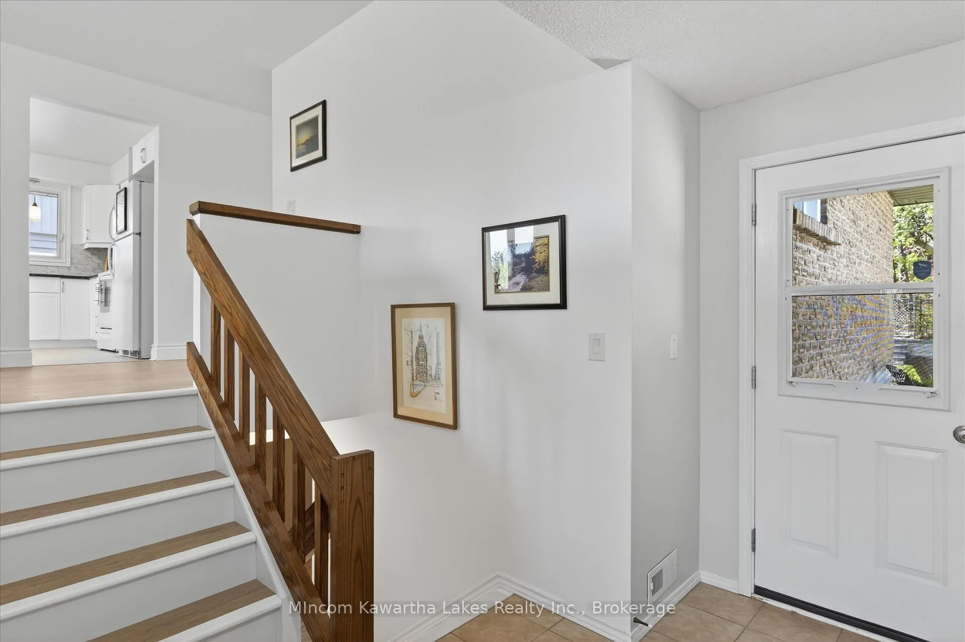 Photo 8 of 1071 Danita Boulevard, Peterborough, Monaghan Ward 2 — HOMEH