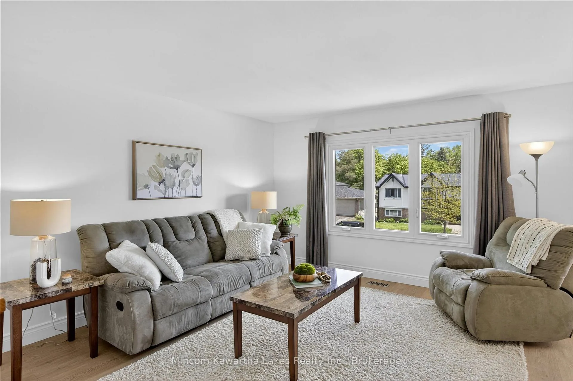 Photo 9 of 1071 Danita Boulevard, Peterborough, Monaghan Ward 2 — HOMEH