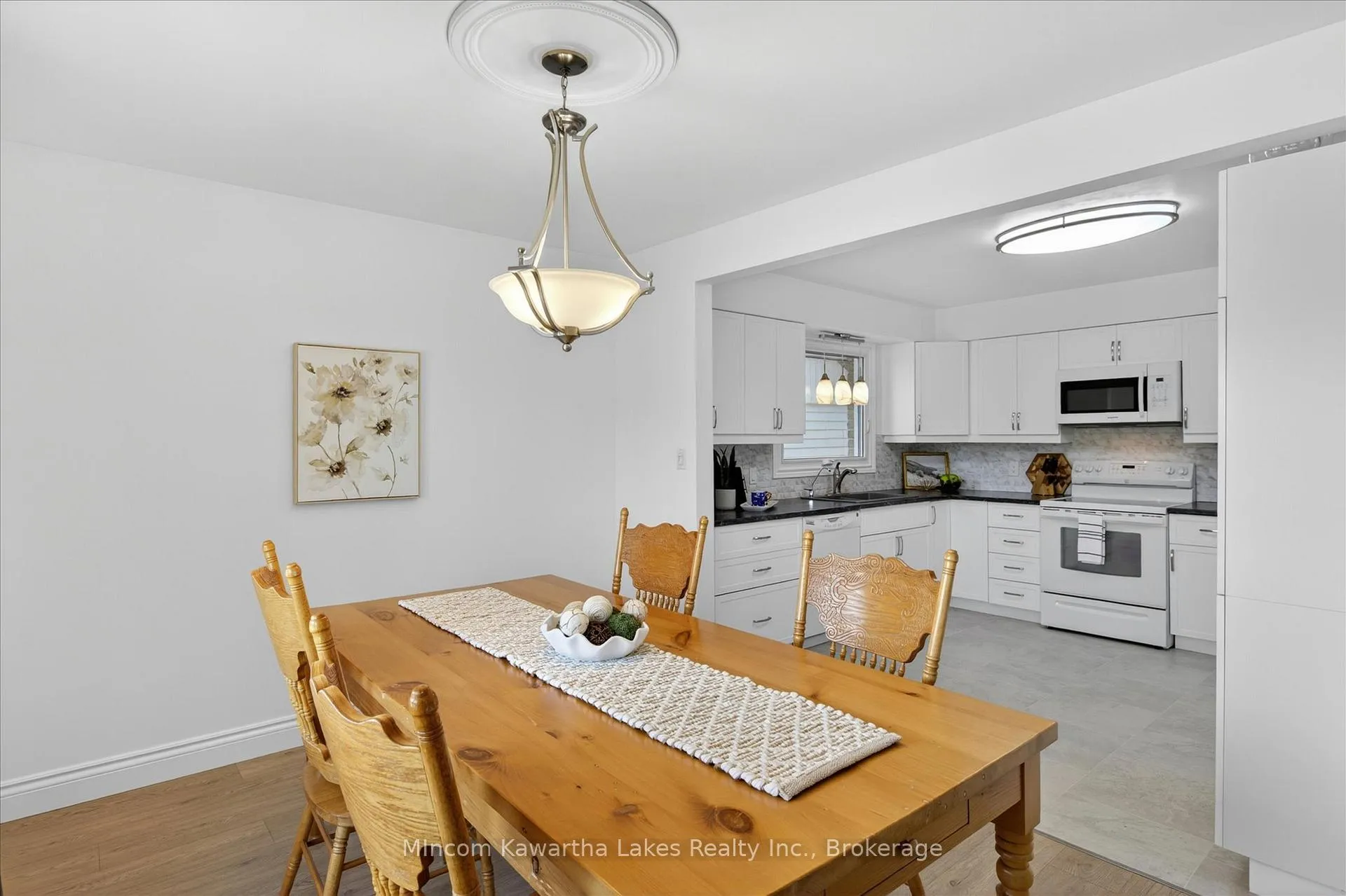 Photo 13 of 1071 Danita Boulevard, Peterborough, Monaghan Ward 2 — HOMEH