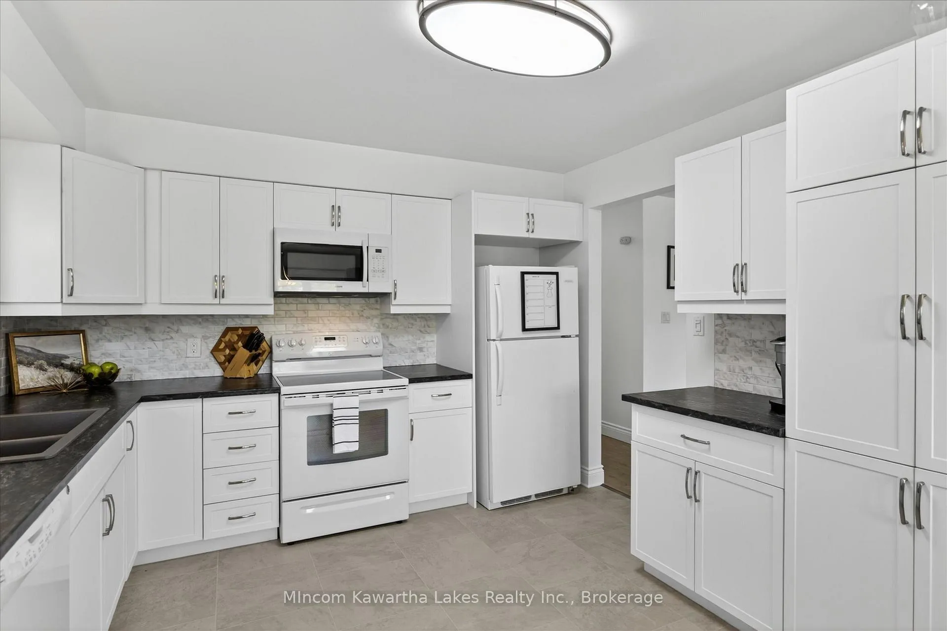 Photo 16 of 1071 Danita Boulevard, Peterborough, Monaghan Ward 2 — HOMEH