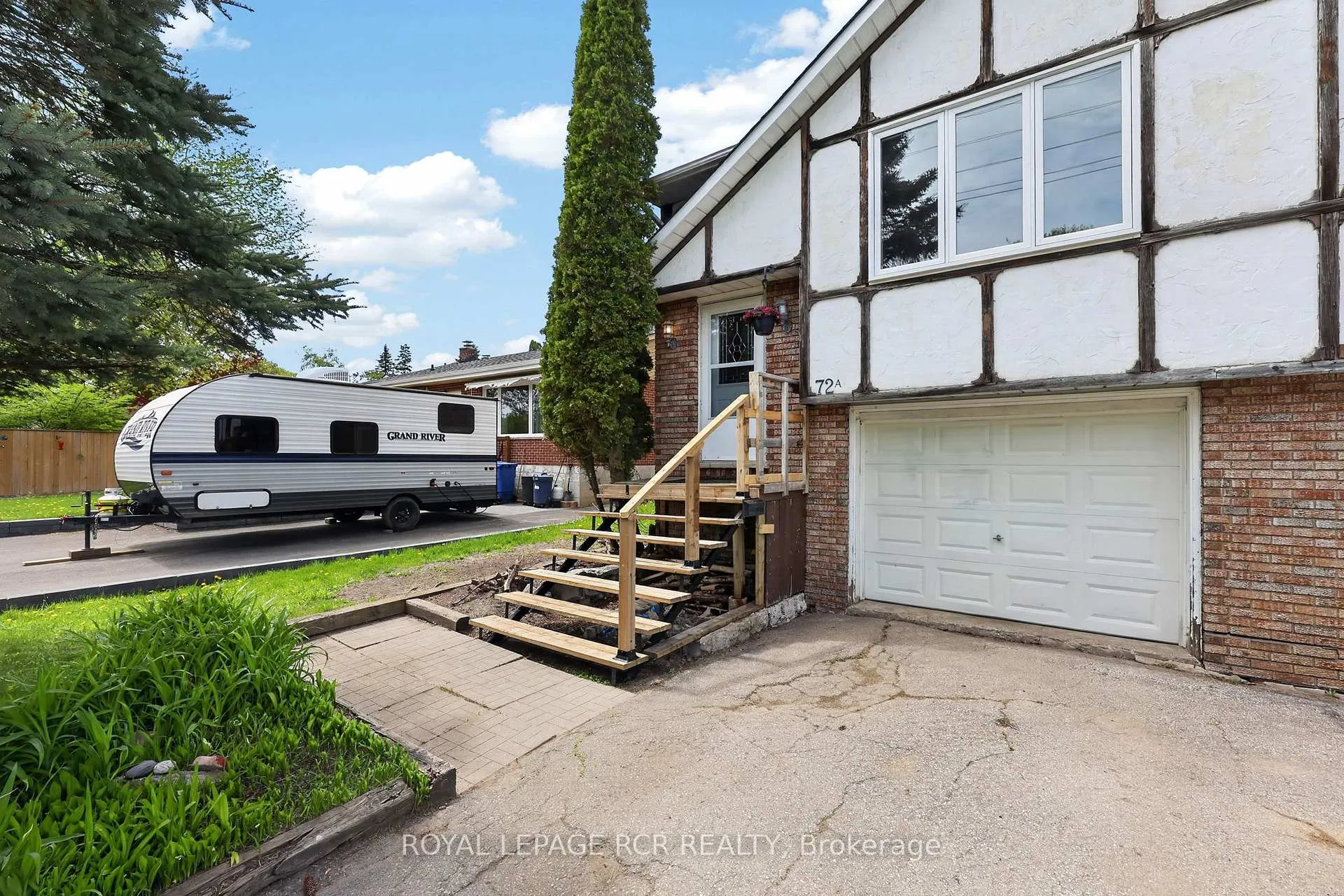 Photo 2 of 72A Town Line, Orangeville — HOMEH