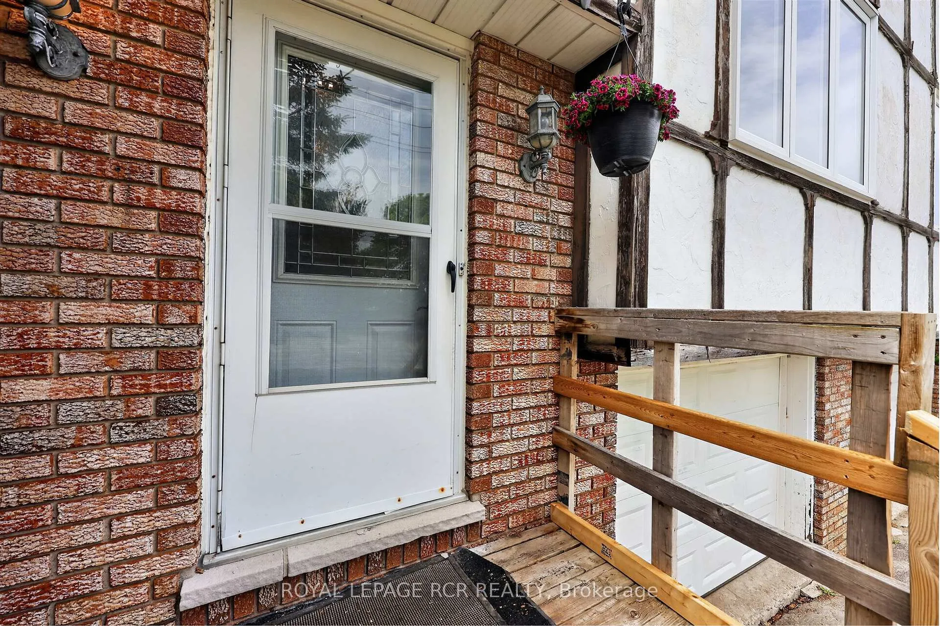 Photo 5 of 72A Town Line, Orangeville — HOMEH