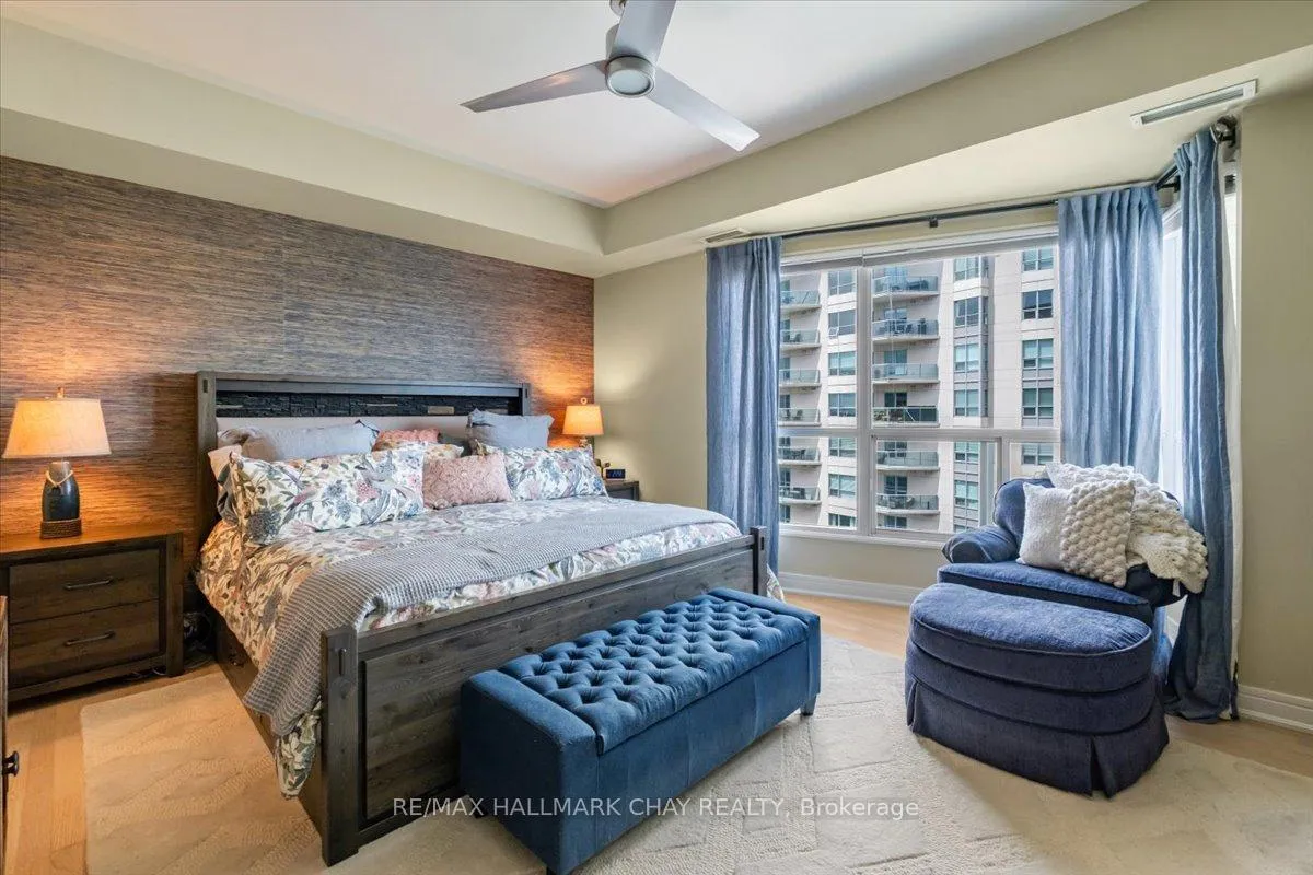 Photo 29 of Unit 1409, 2 Toronto Street, Barrie, City Centre — HOMEH