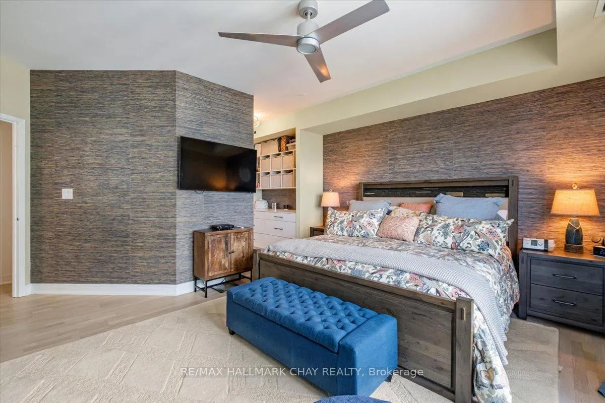 Photo 30 of Unit 1409, 2 Toronto Street, Barrie, City Centre — HOMEH