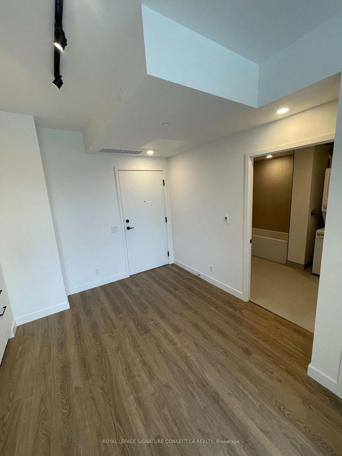 Photo 2 of Unit 625, 1050 Eastern Avenue, Toronto, Greenwood-Coxwell — HOMEH