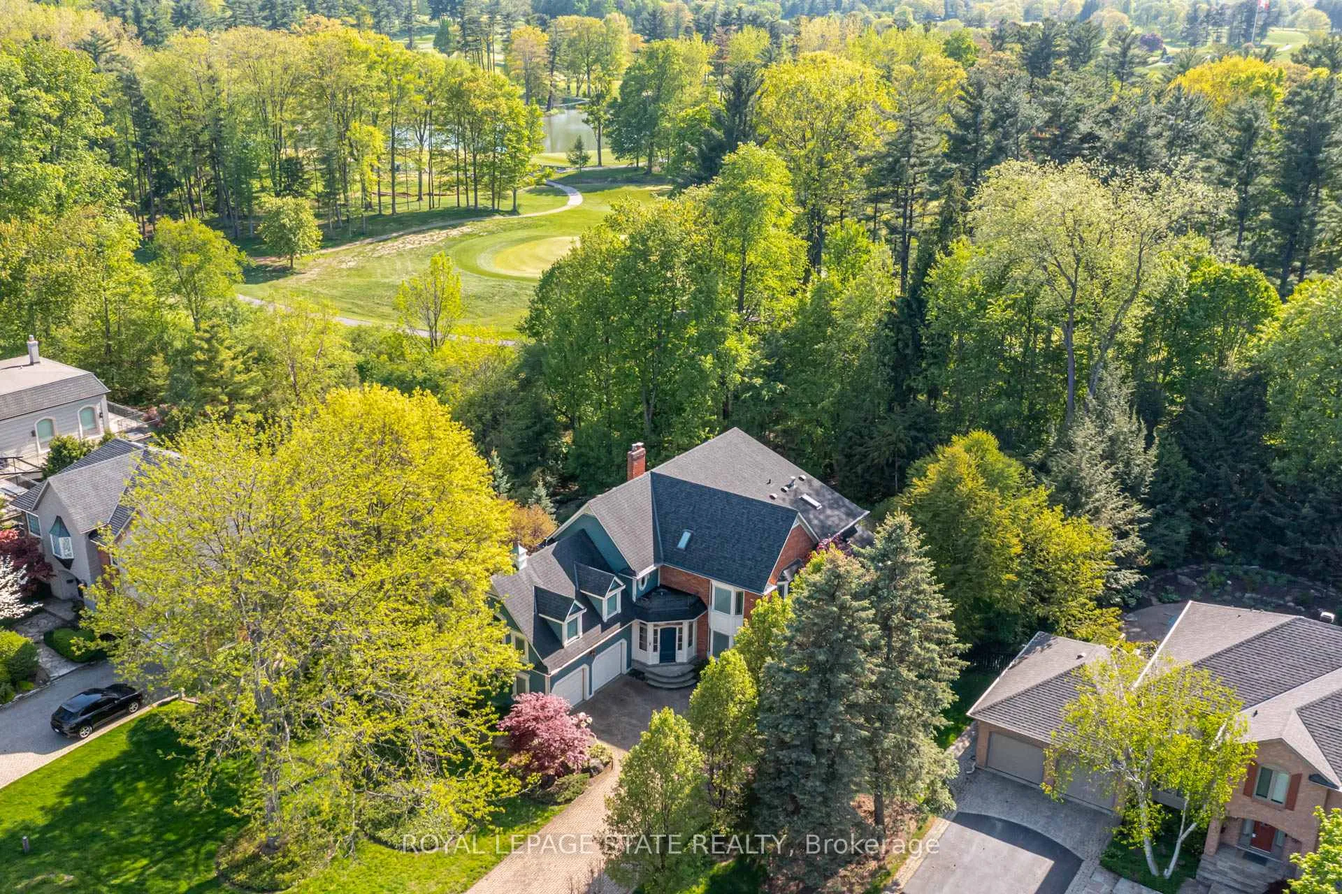 Photo 2 of 78 Chancery Drive, Hamilton, Ancaster — HOMEH