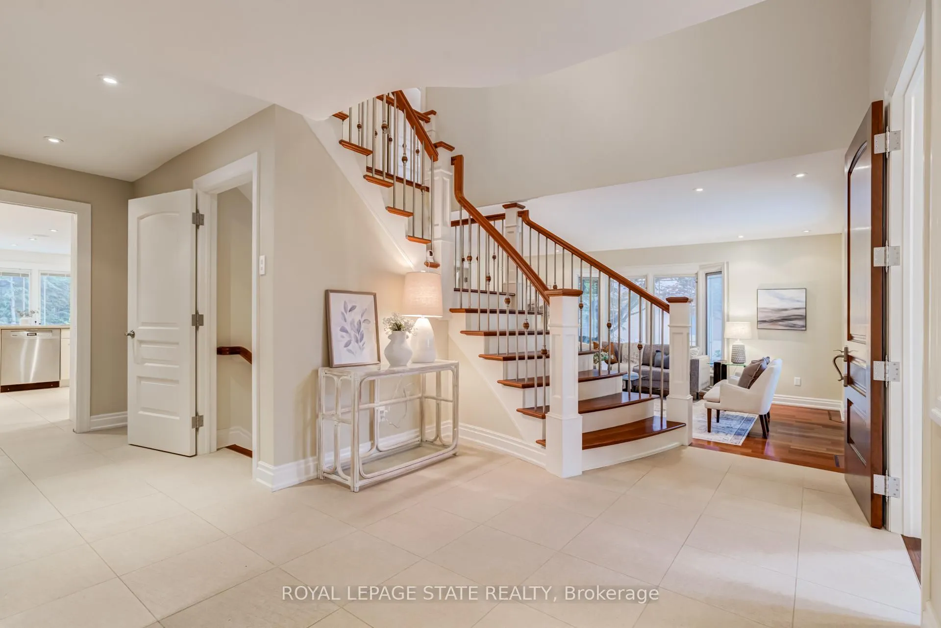 Photo 6 of 78 Chancery Drive, Hamilton, Ancaster — HOMEH