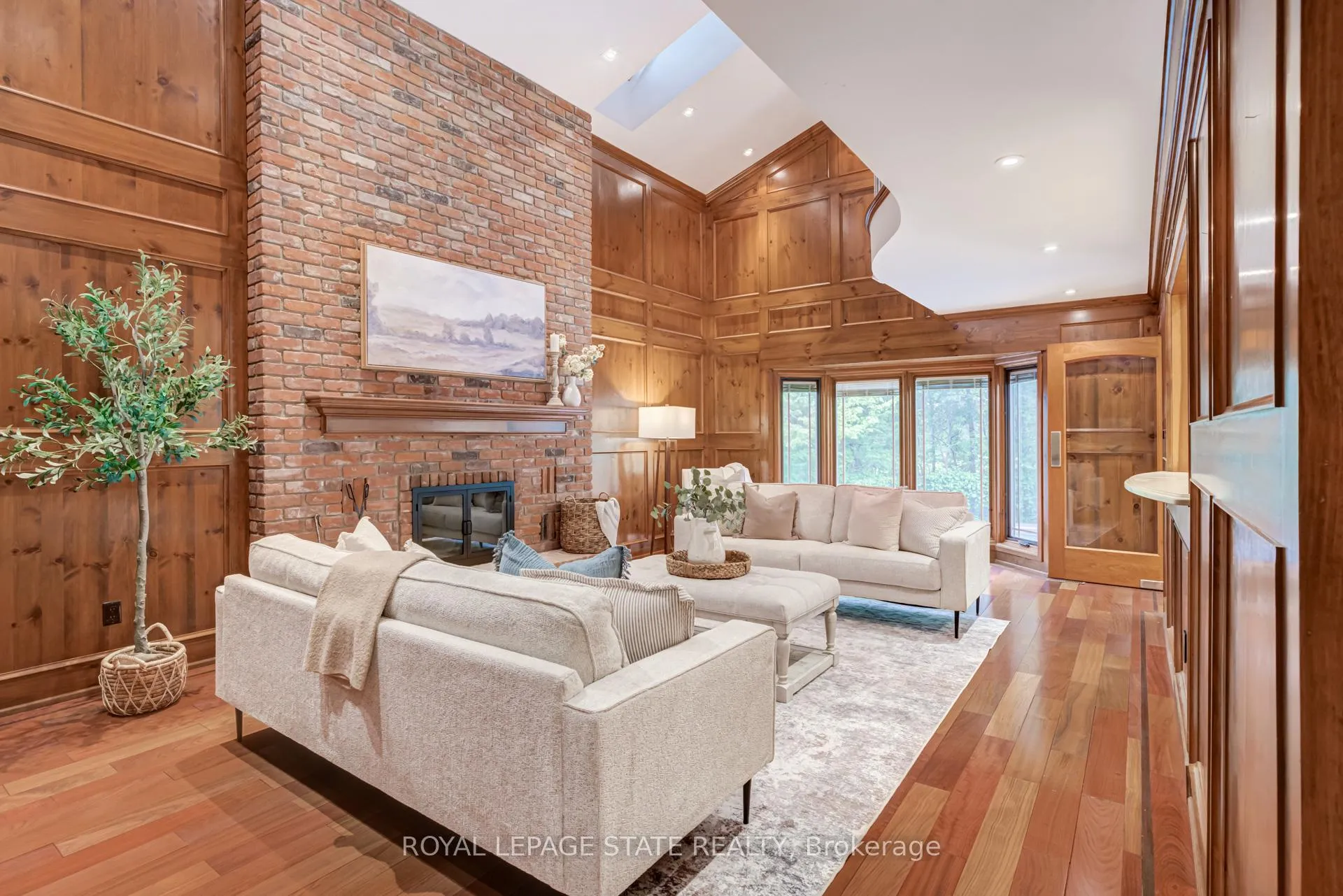 Photo 15 of 78 Chancery Drive, Hamilton, Ancaster — HOMEH