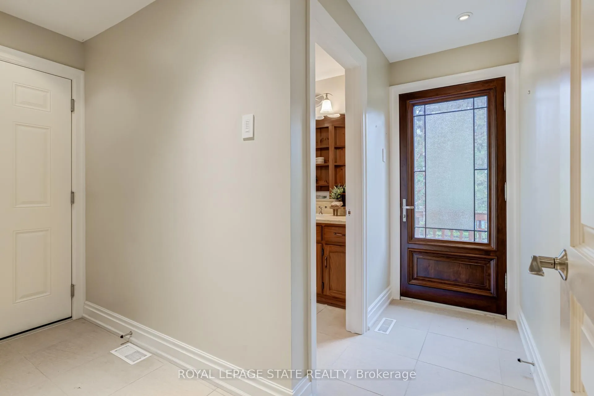 Photo 20 of 78 Chancery Drive, Hamilton, Ancaster — HOMEH