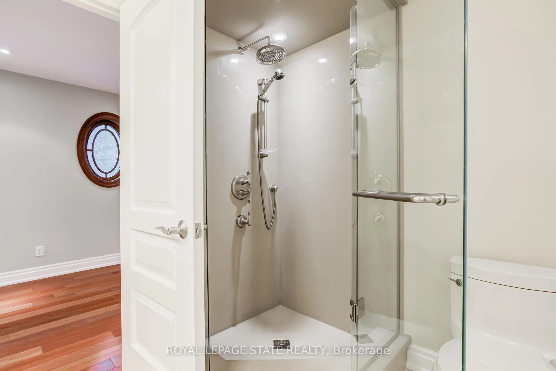Photo 34 of 78 Chancery Drive, Hamilton, Ancaster — HOMEH