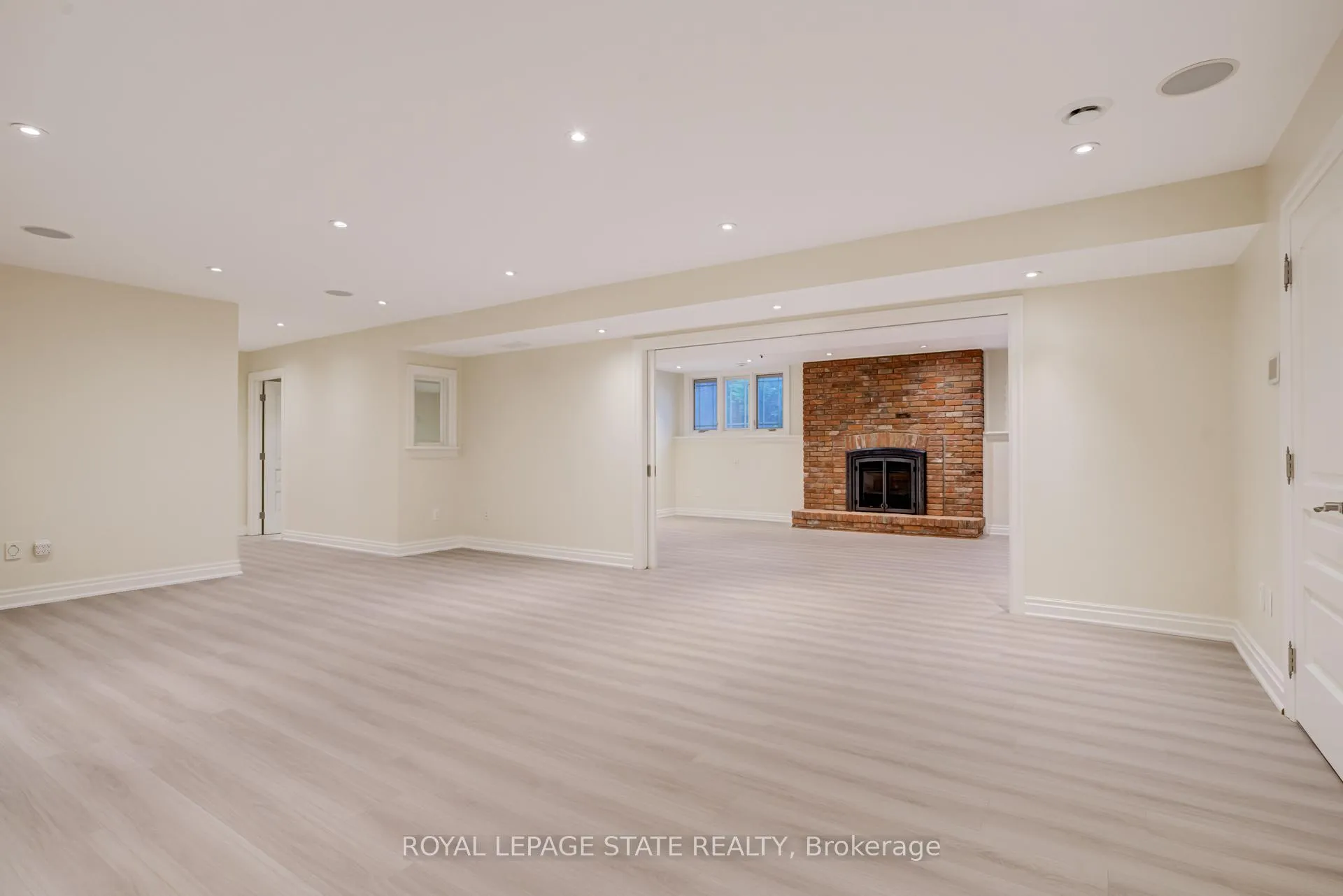 Photo 36 of 78 Chancery Drive, Hamilton, Ancaster — HOMEH