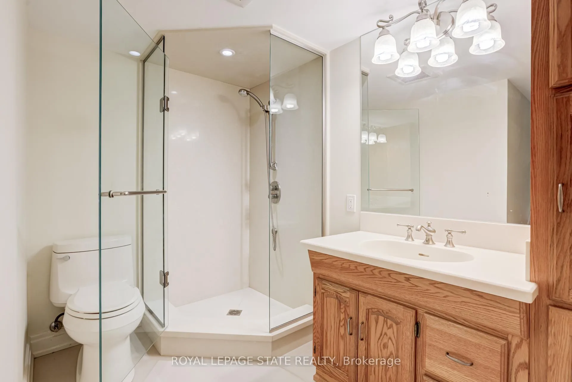 Photo 41 of 78 Chancery Drive, Hamilton, Ancaster — HOMEH