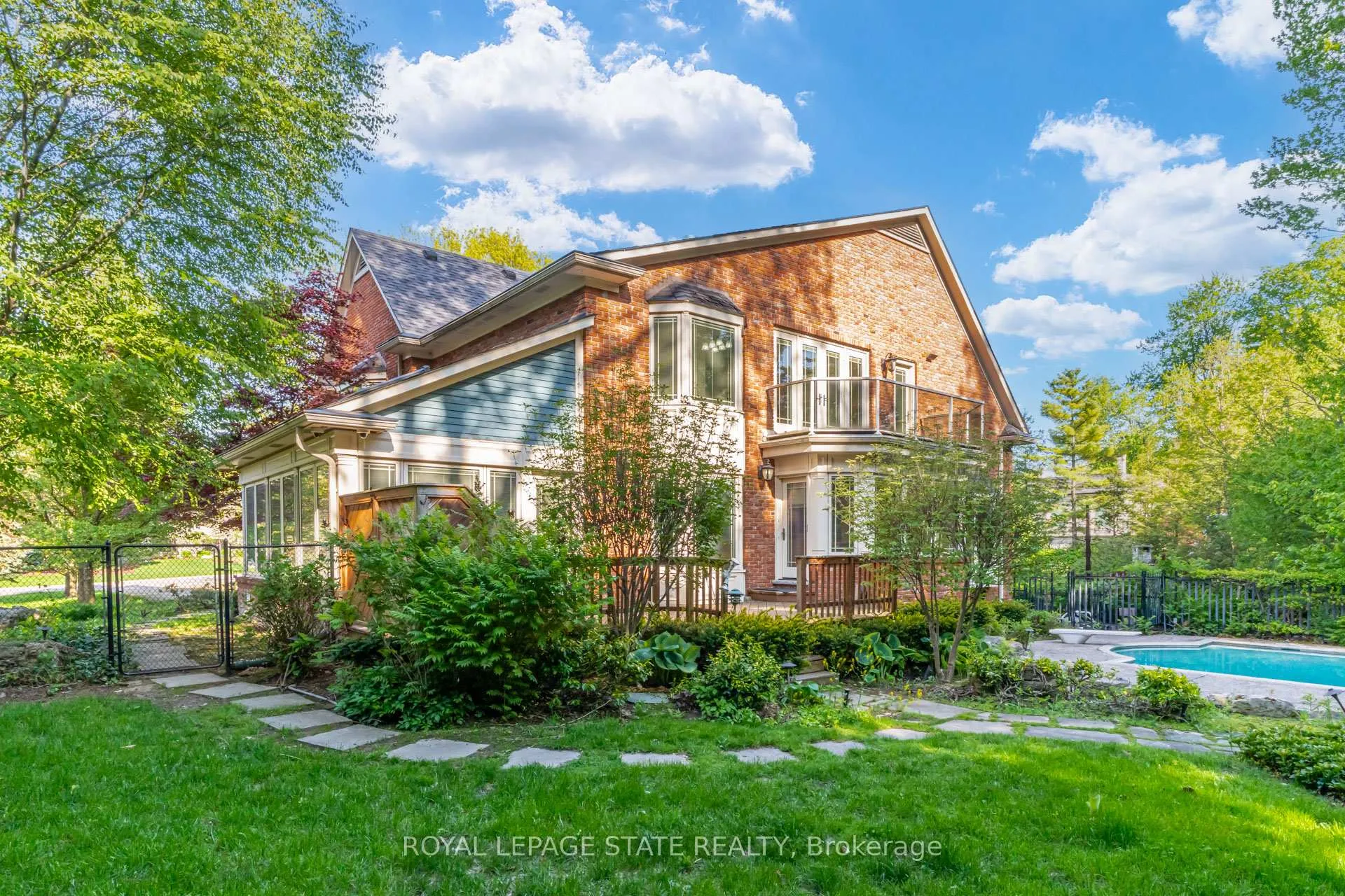 Photo 44 of 78 Chancery Drive, Hamilton, Ancaster — HOMEH