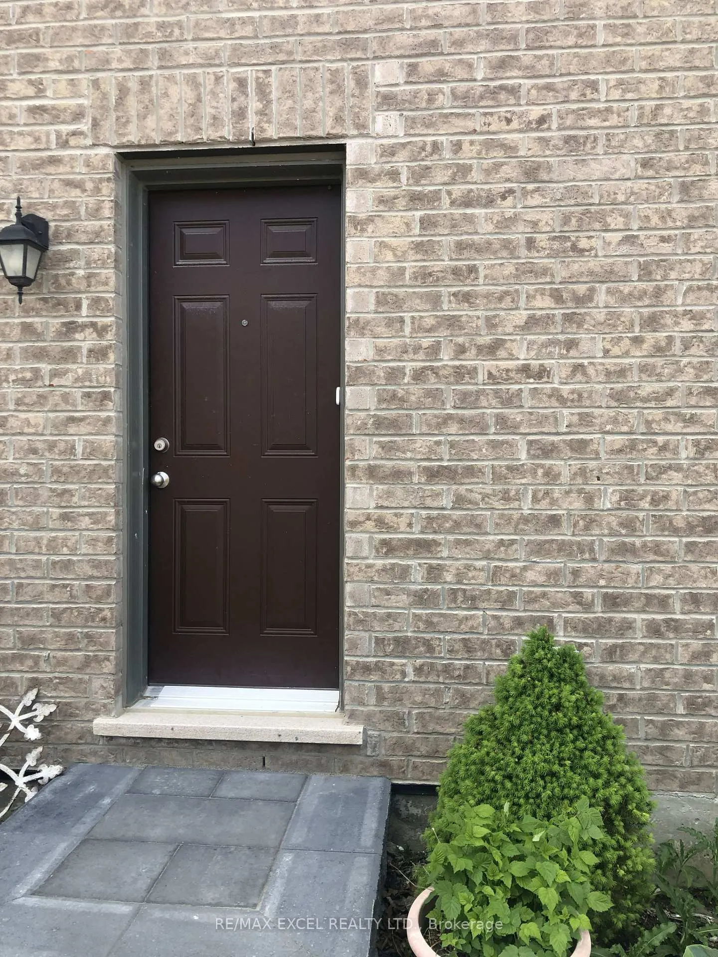 Photo 3 of Unit Bsmt # 1, 13 Kilmarnock Crescent, Whitby, Rural Whitby — HOMEH