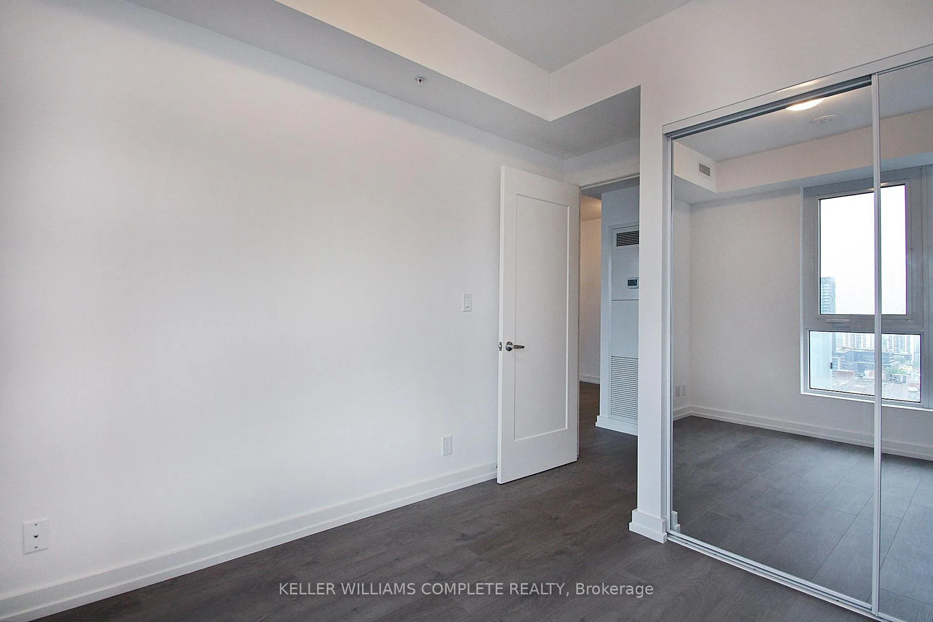 Photo 14 of Unit 2008, 75 James Street S, Hamilton, Corktown — HOMEH