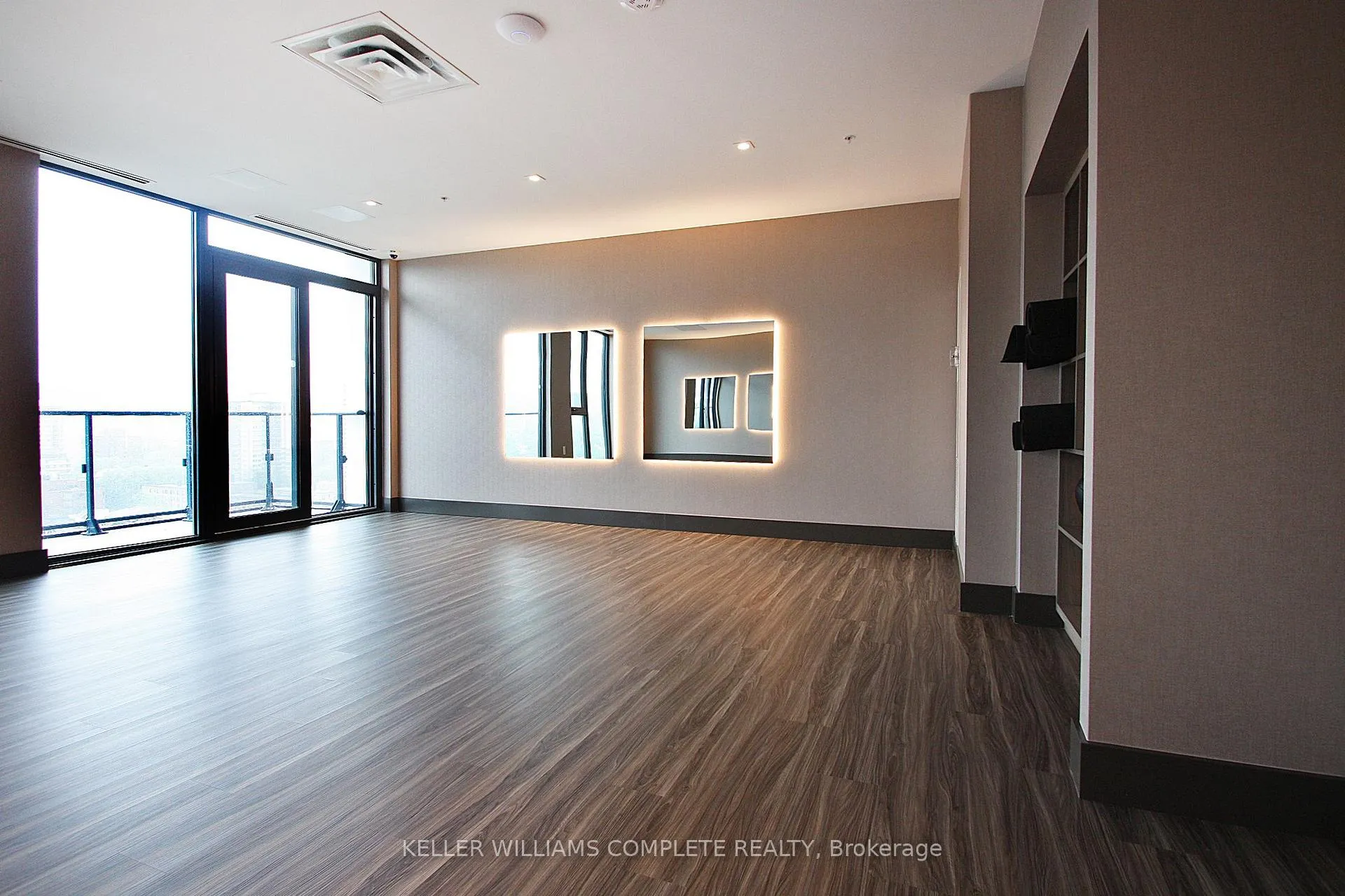 Photo 29 of Unit 2008, 75 James Street S, Hamilton, Corktown — HOMEH